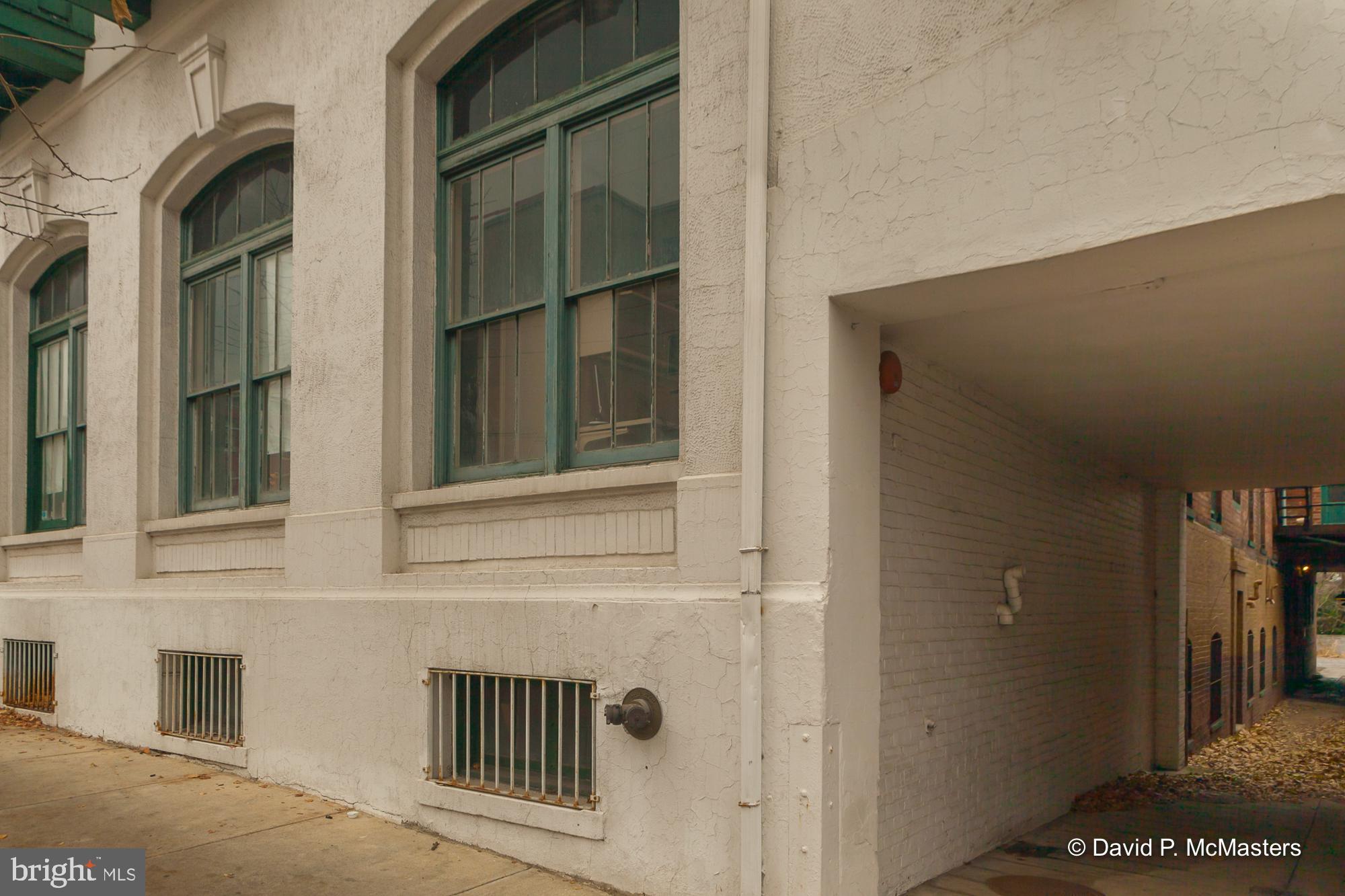 MARTINSBURG DISTRICT - Commercial Sale