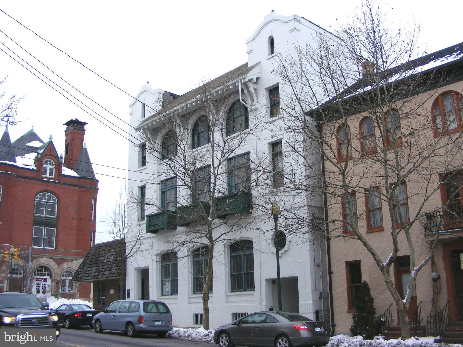 MARTINSBURG DISTRICT - Commercial Sale