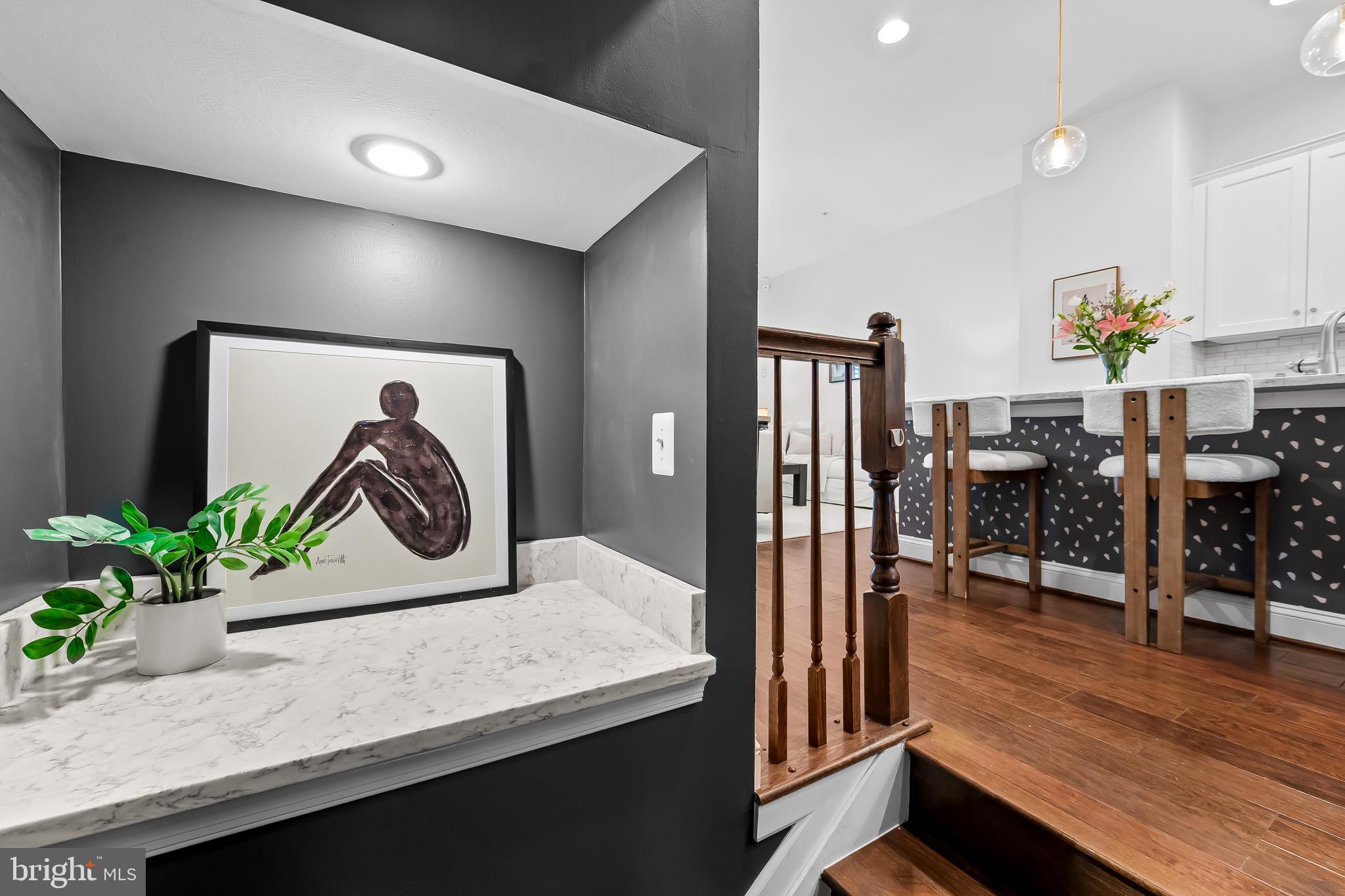 LOCUST POINT - Residential