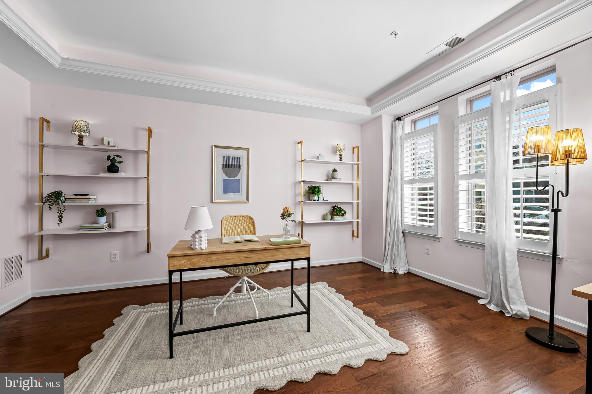 LOCUST POINT - Residential