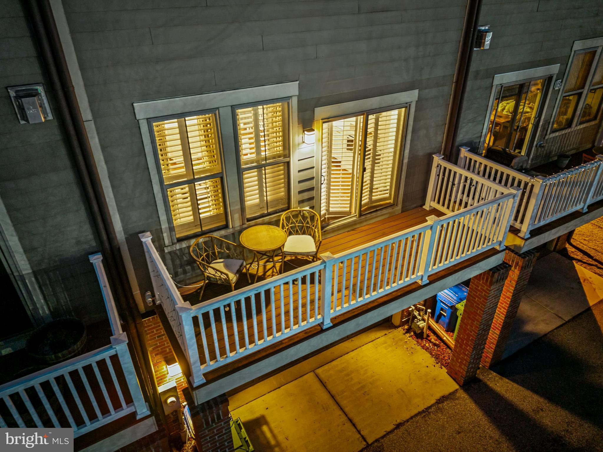 LOCUST POINT - Residential