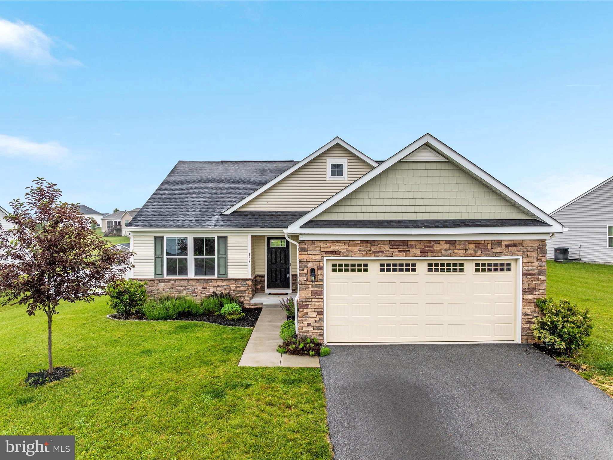 ARCADIA SPRINGS - Residential