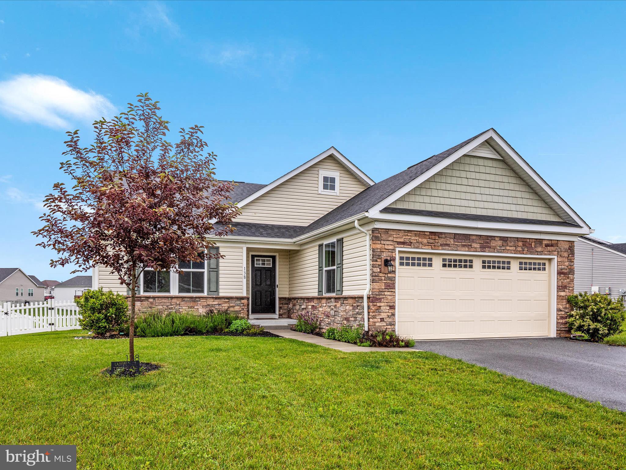 ARCADIA SPRINGS - Residential