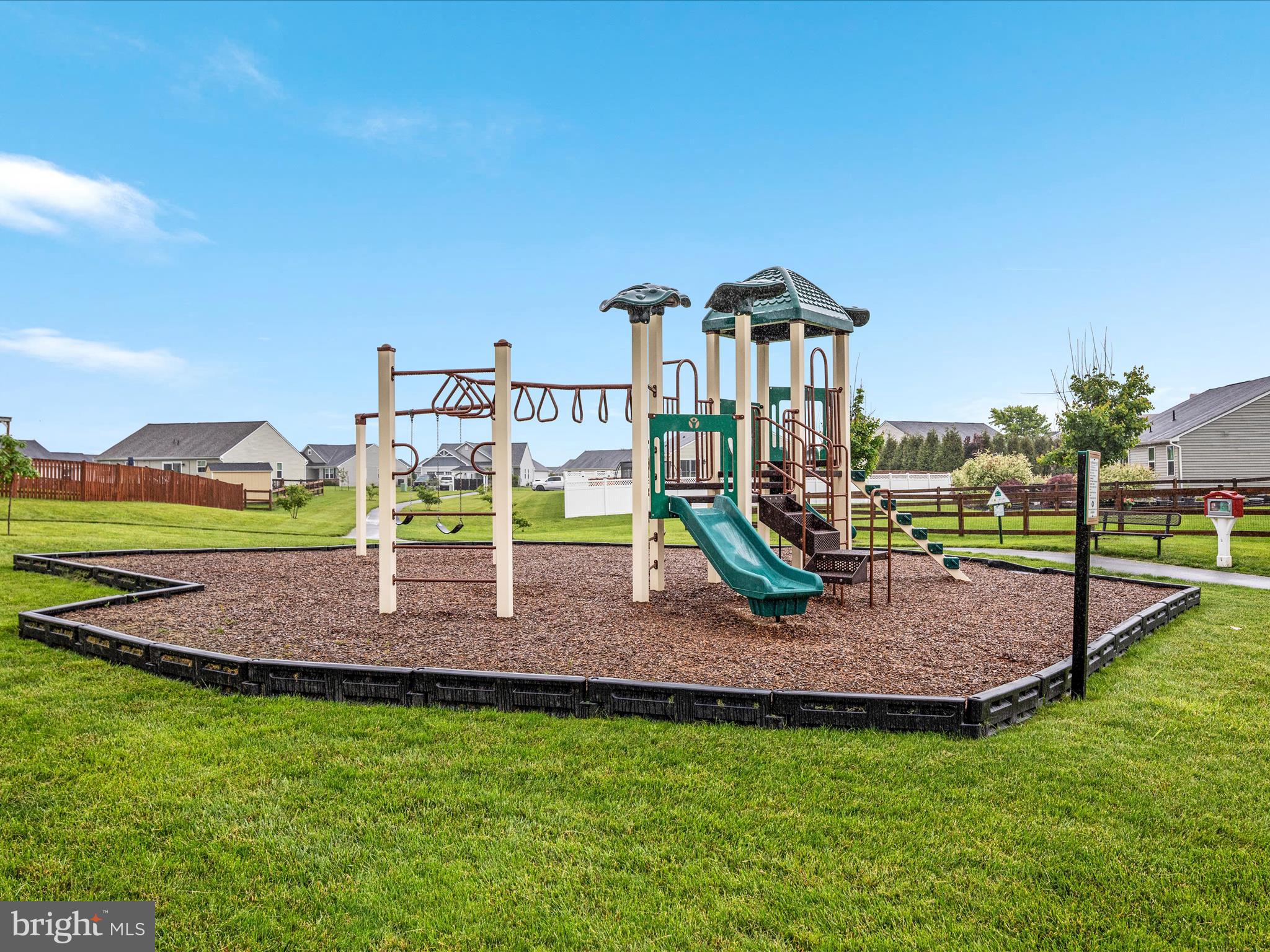 ARCADIA SPRINGS - Residential