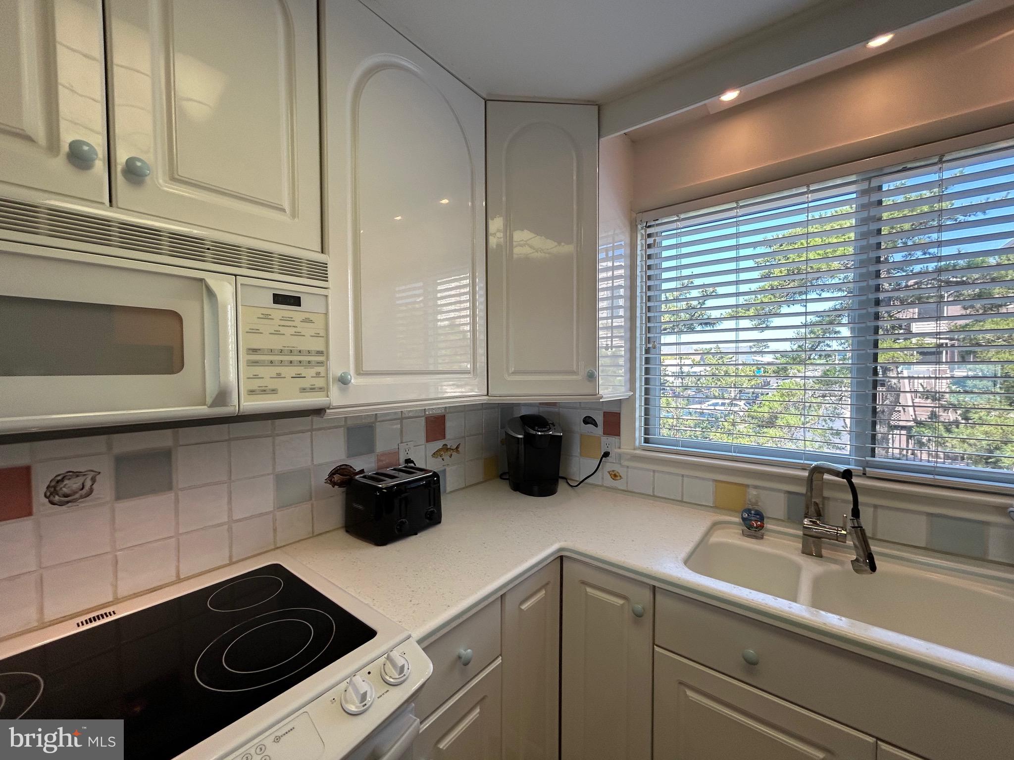 SEAWINDS - Residential