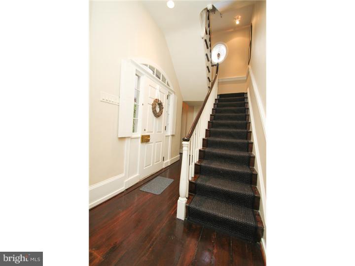 SOCIETY HILL - Residential