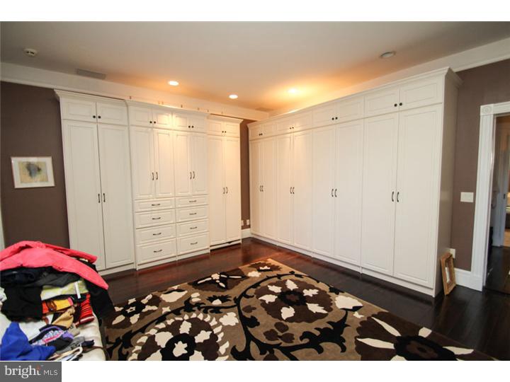 SOCIETY HILL - Residential