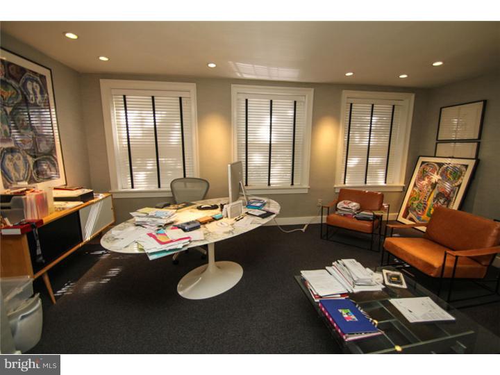 SOCIETY HILL - Residential