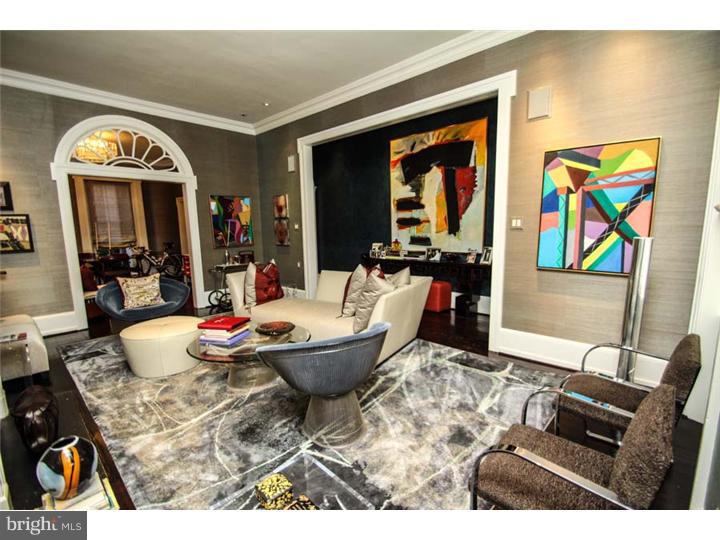 SOCIETY HILL - Residential