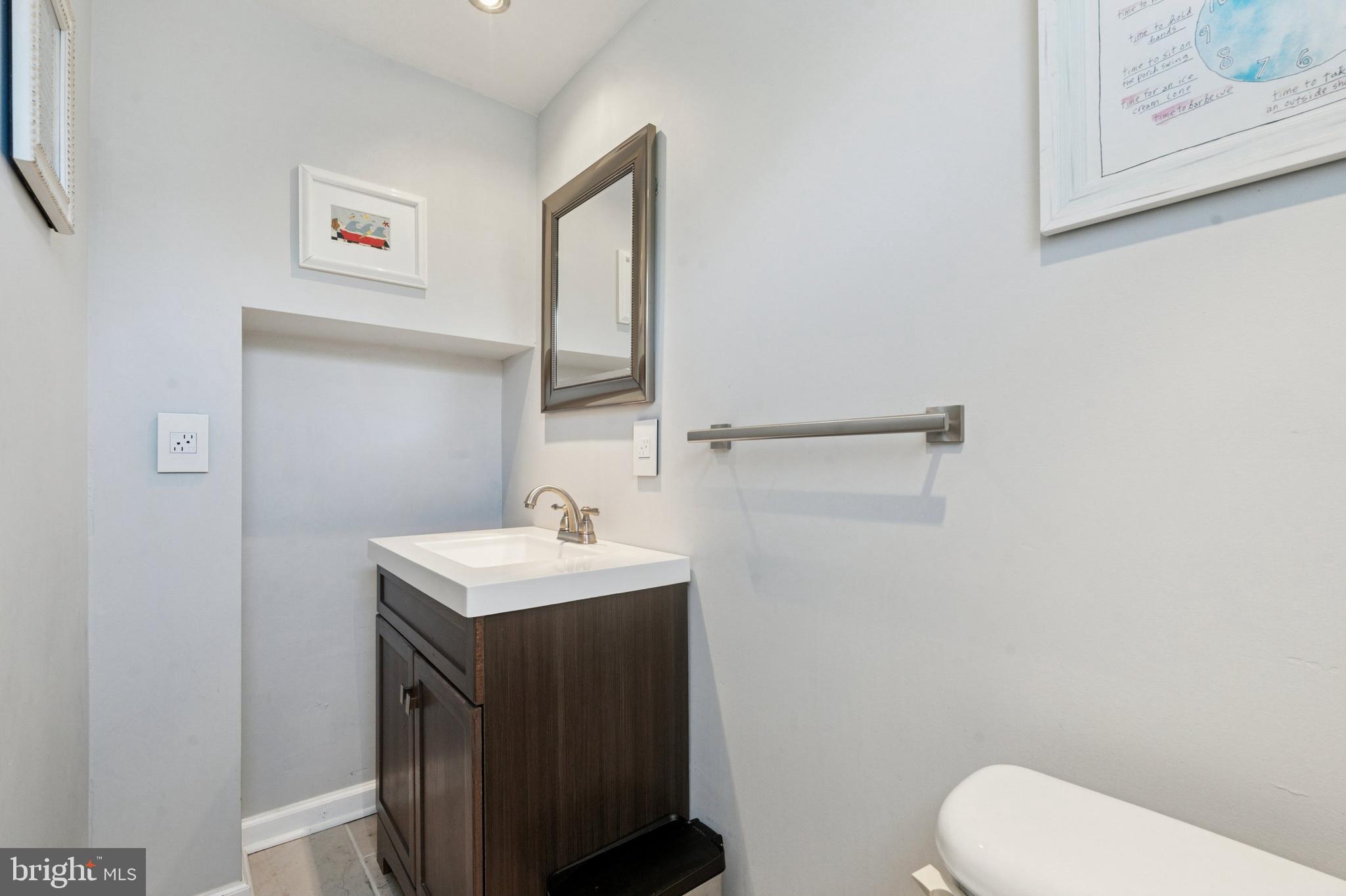 EAST FALLS - Residential