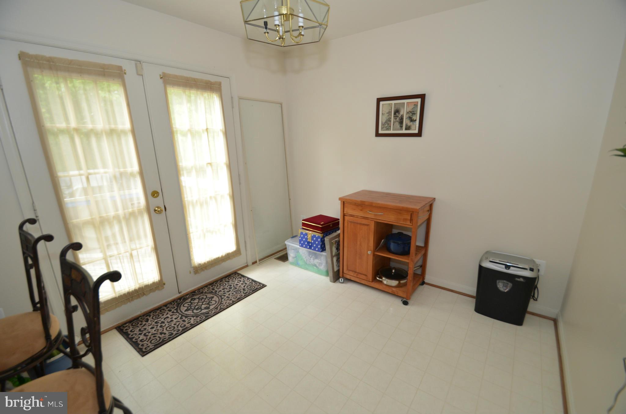 GLENWOOD MEWS - Residential Lease