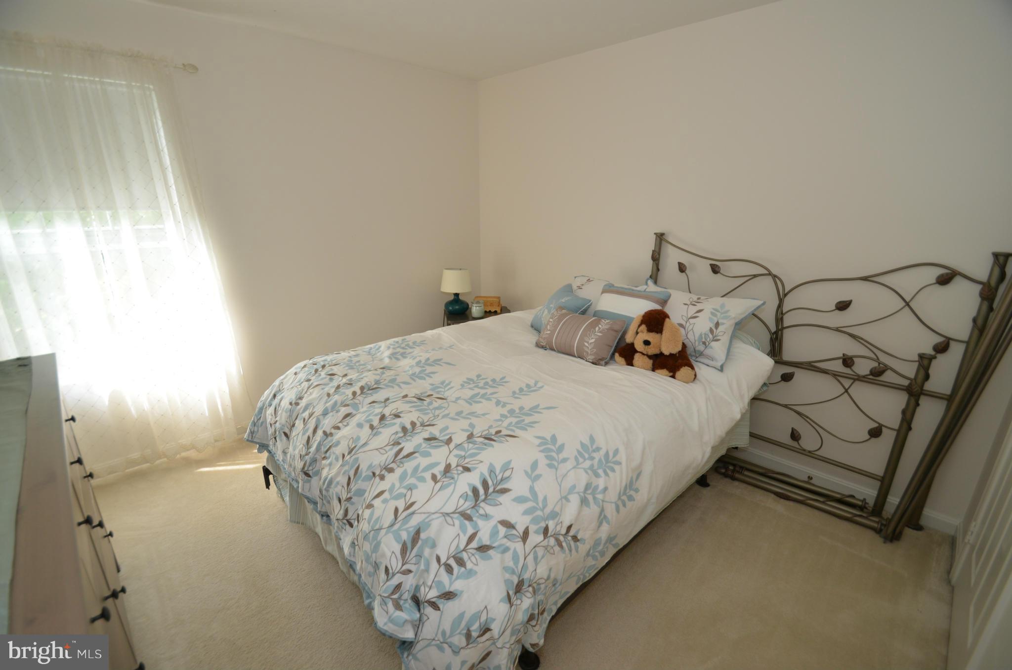 GLENWOOD MEWS - Residential Lease