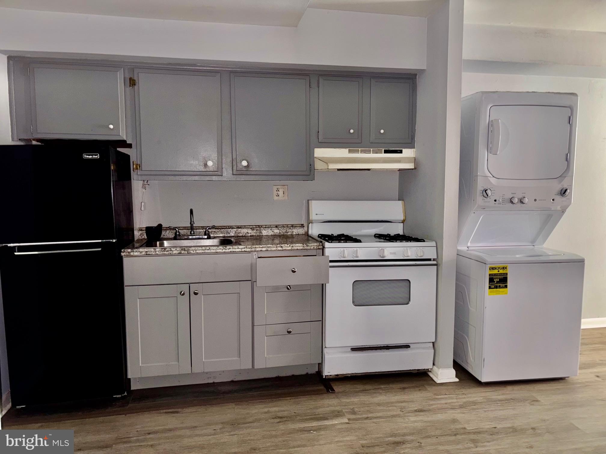 Nested on Juniper Street, between Lombard and South Streets and just east of Broad Street is this lovely one bedroom. 508 South Juniper Street is just steps from Giorgio on Pine, La Scala's Pronto, Sumo Sushi, The Last Drop, Tacodelphia, Acme and Whole Foods. The Broad Street Line and SEPTA bus routes are one block away. This first floor apartment offers a roomy living space, hardwood floors throughout, a non-working fireplace mantle, built-ins, eat-in-kitchen, central air/heat and a washer/dryer. Renters pay for gas and electricity. Pets are welcome with a one-time fee of $400.
