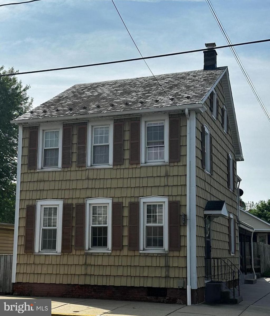 Photo of 600 MANOR ST, COLUMBIA, PA 17512 (MLS # PALA2034996)