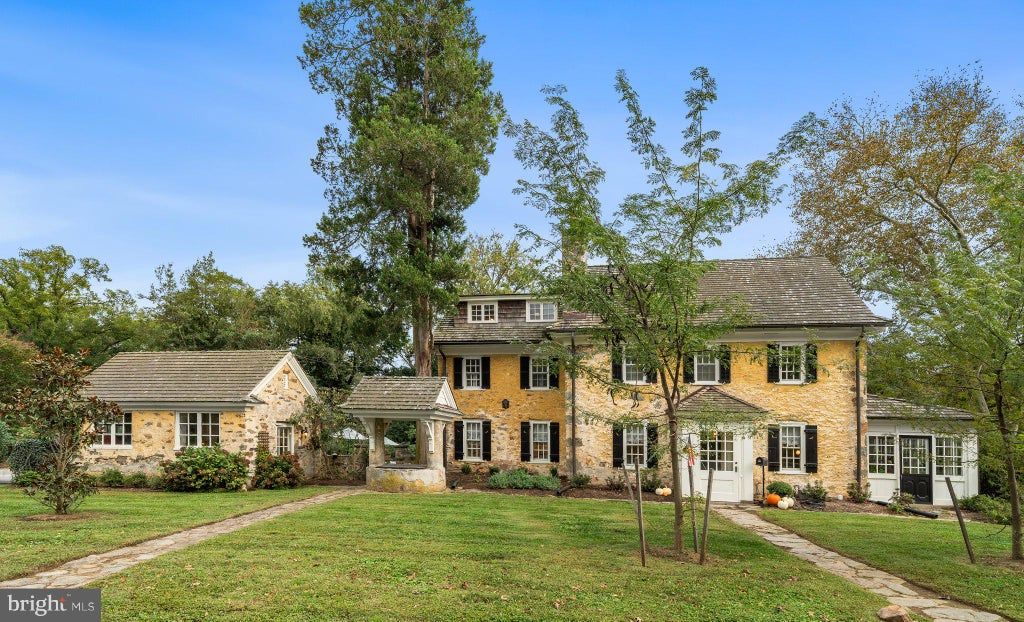Photo of 106 Mulberry Lane, MEDIA, PA 19063 (MLS # PADE2124780)