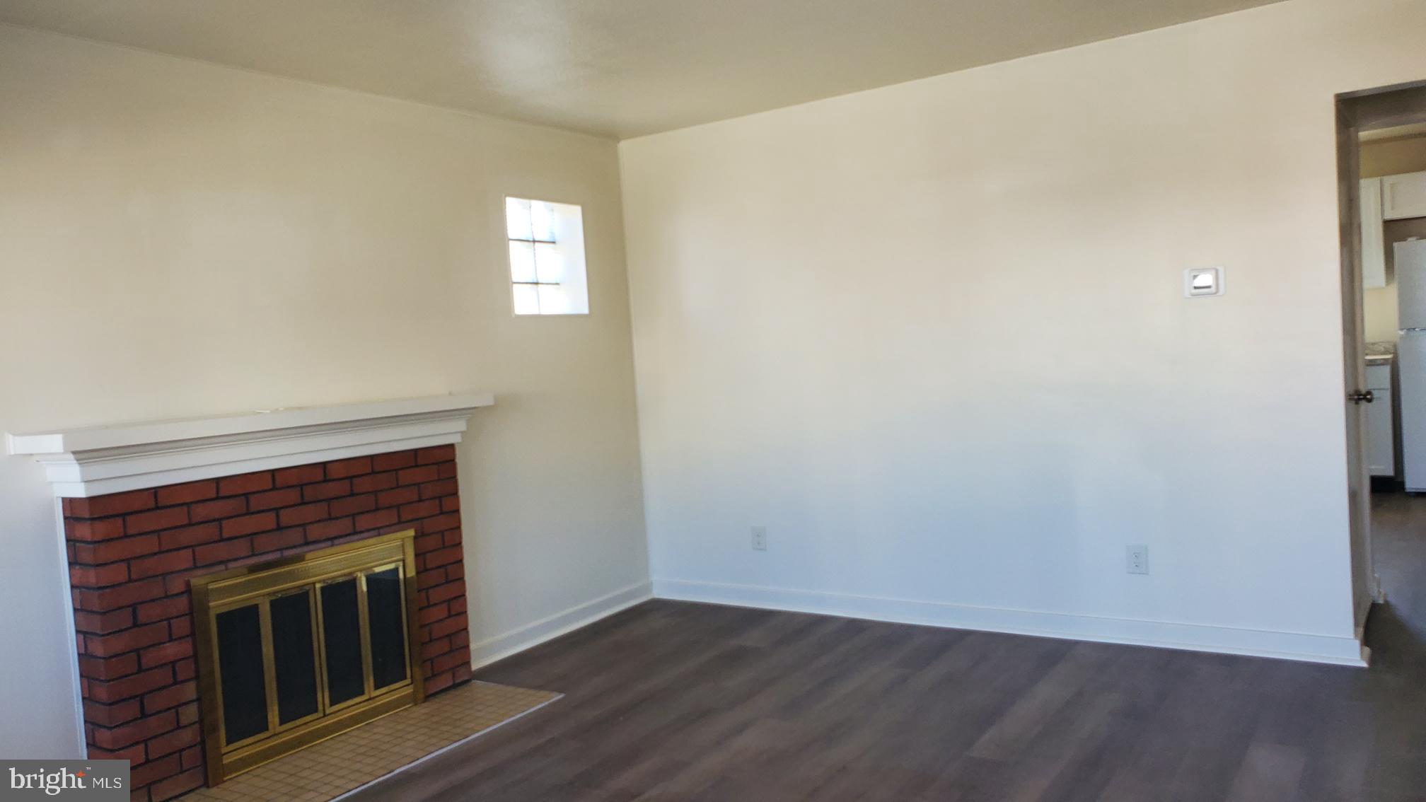 COLONIAL PARK GARDENS - Residential Lease