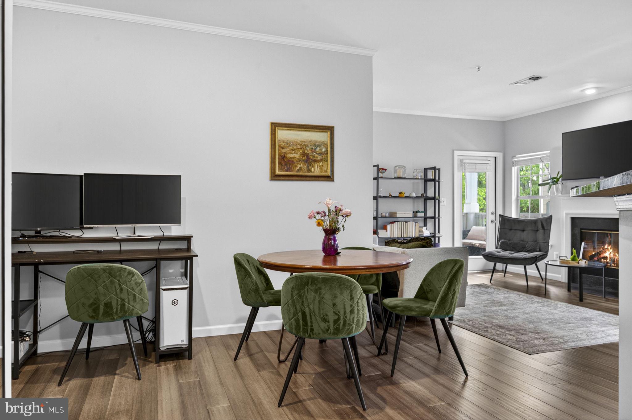 1708 LAKE SHORE CREST DRIVE 23