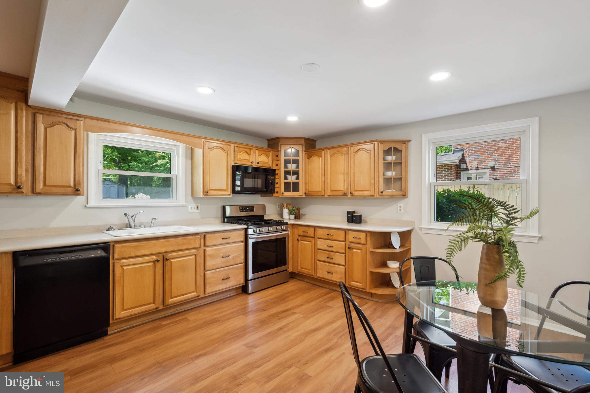 GREEN ACRES - Residential