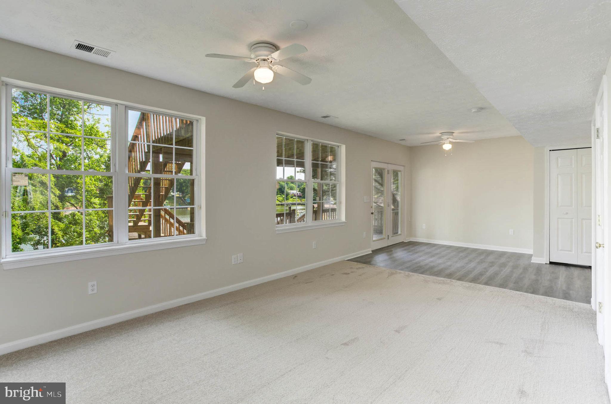 SILVER SANDS - Residential