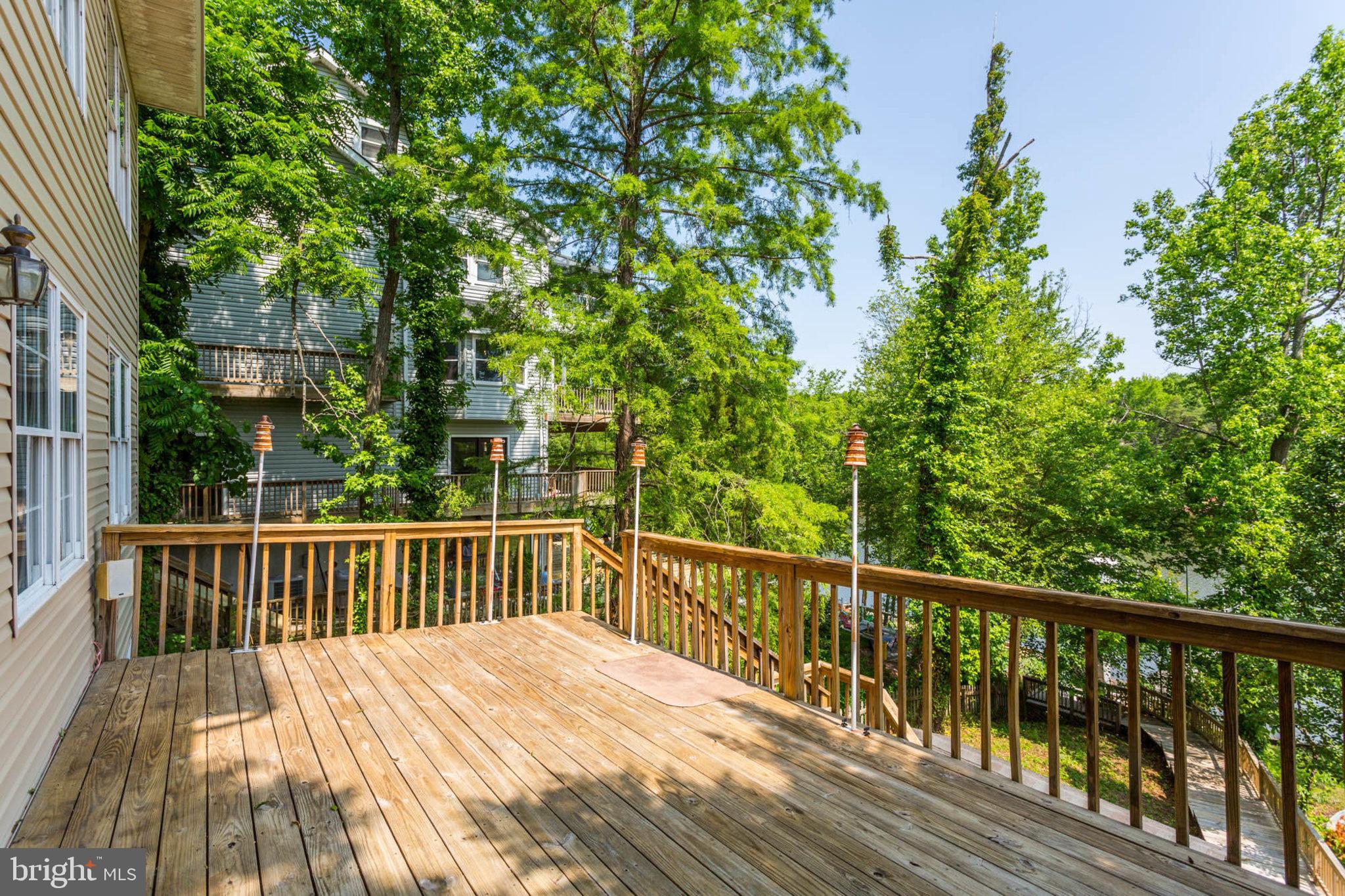 SILVER SANDS - Residential