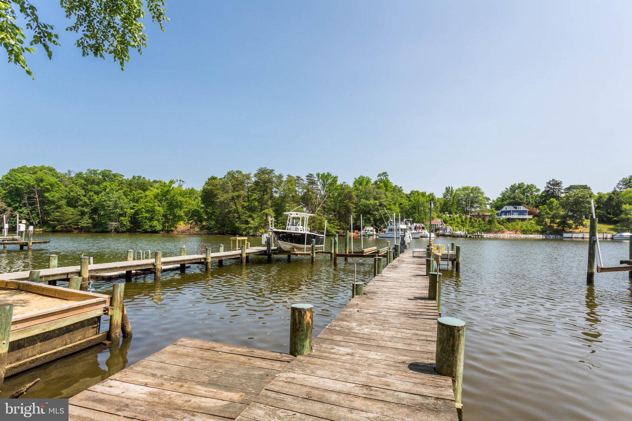 SILVER SANDS - Residential