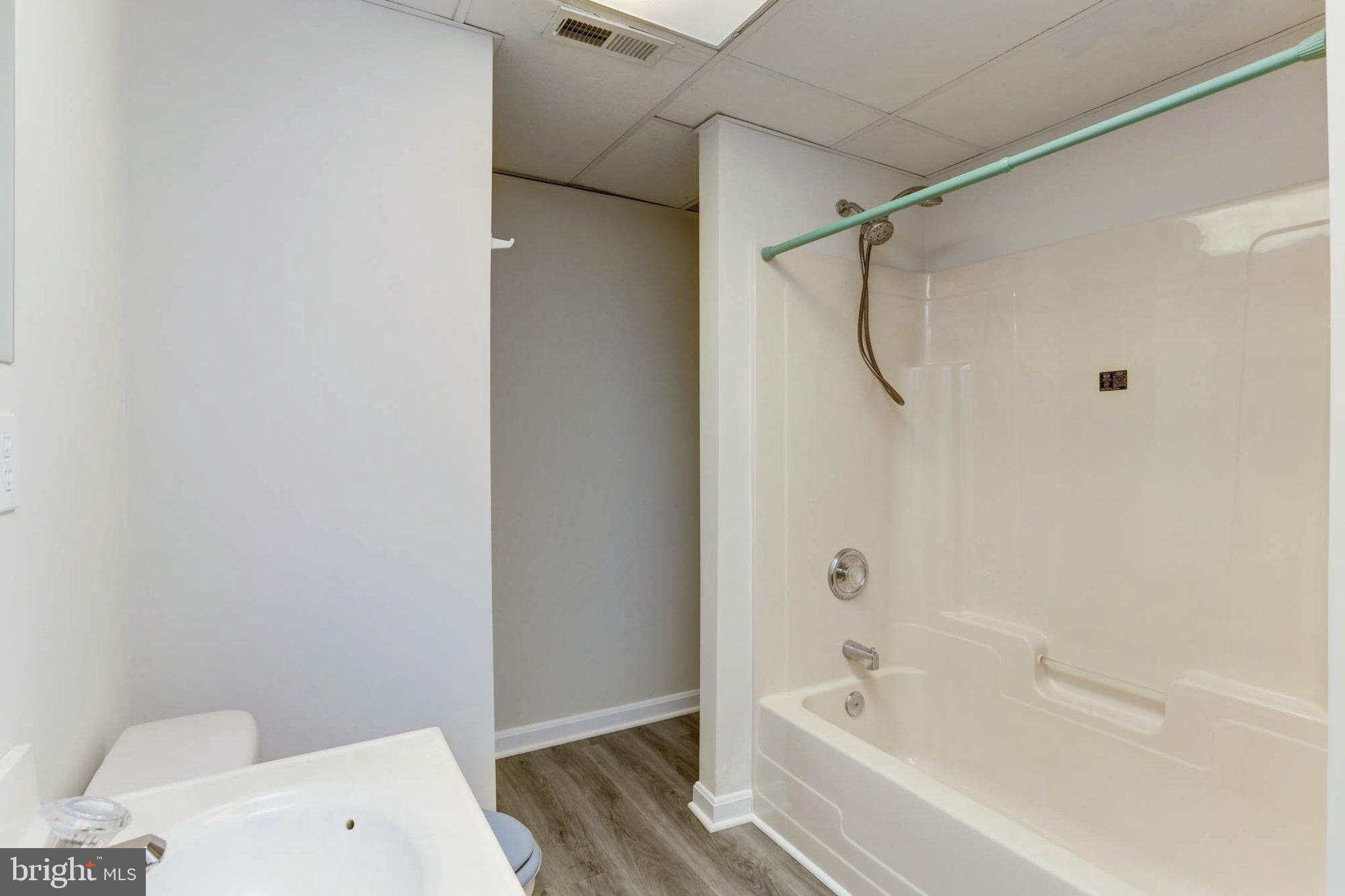 SILVER SANDS - Residential