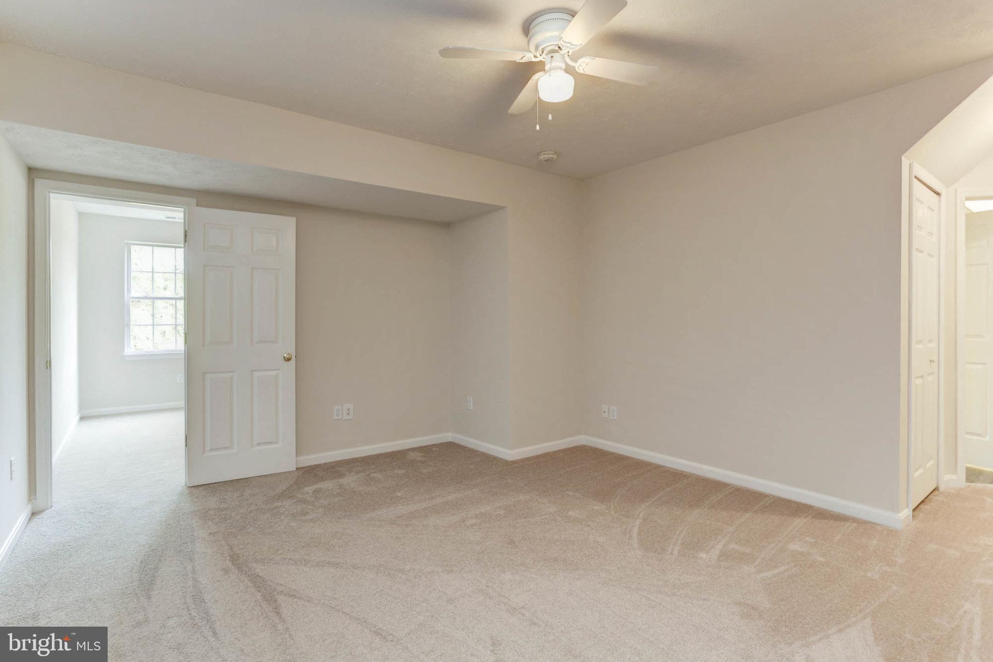 SILVER SANDS - Residential