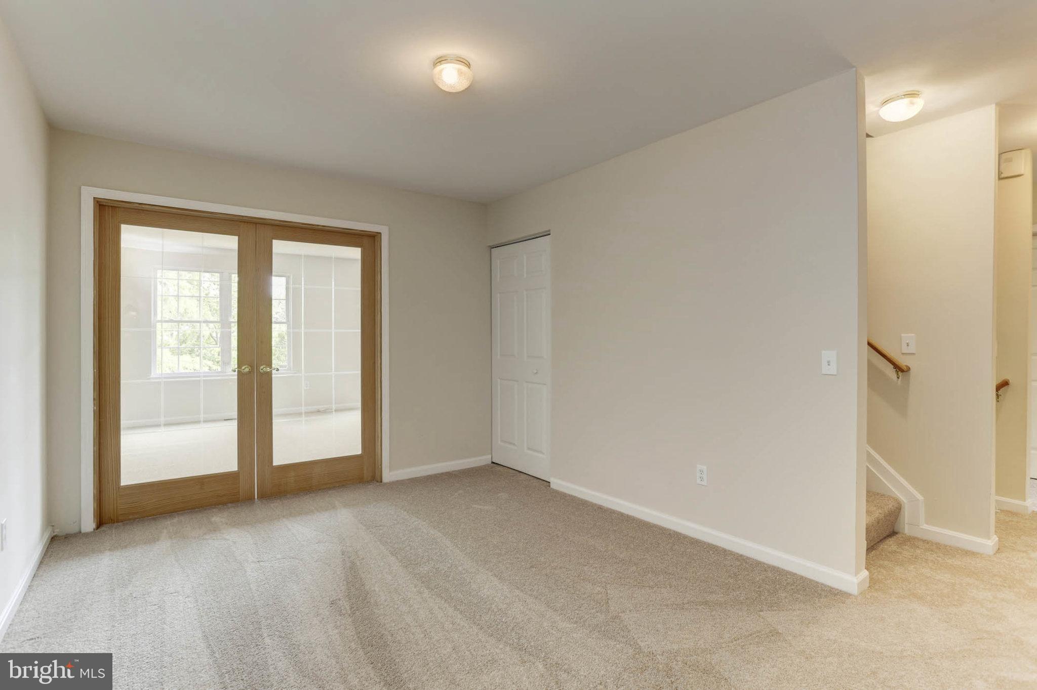 SILVER SANDS - Residential