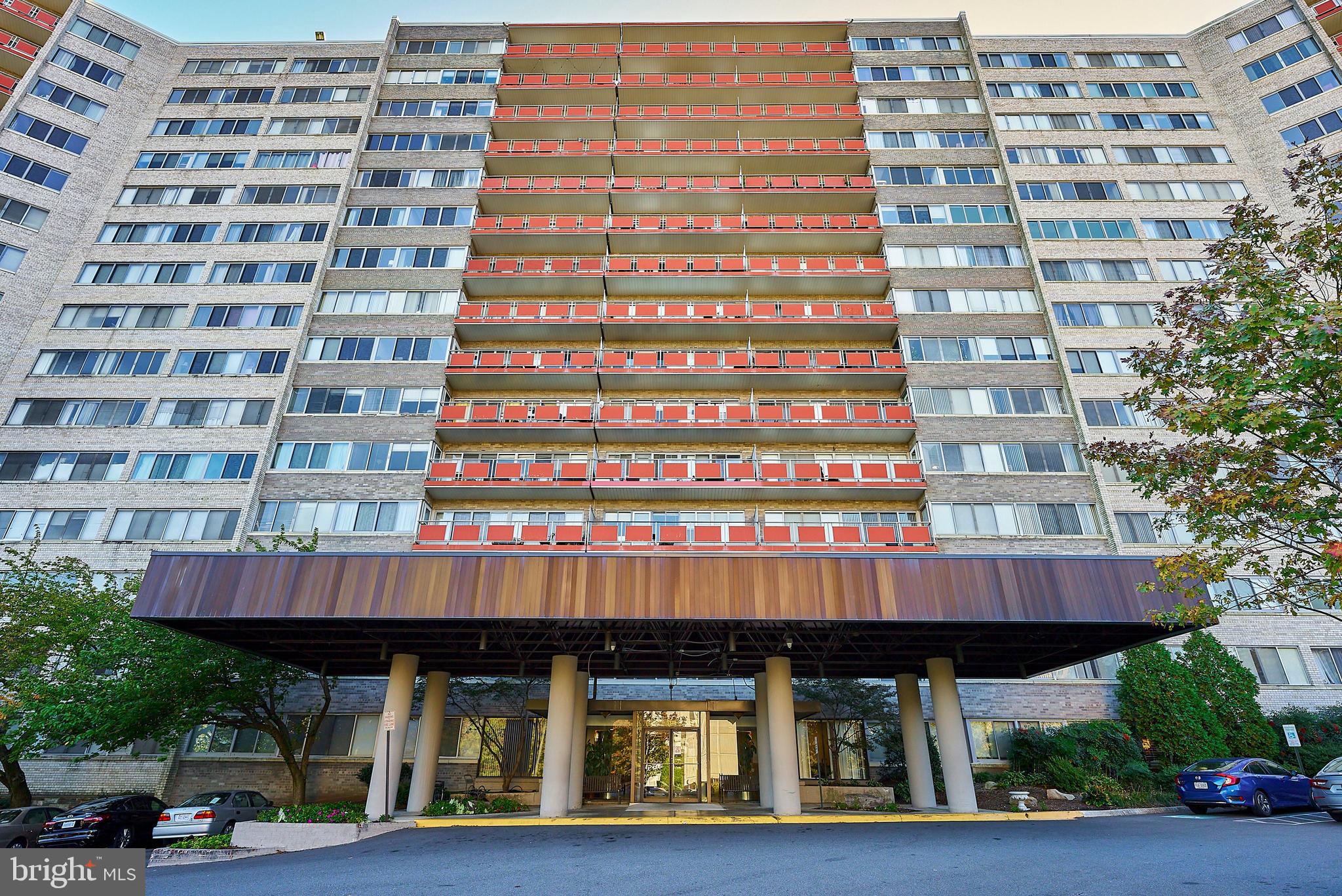 PAVILION ON THE PARK - Residential Lease