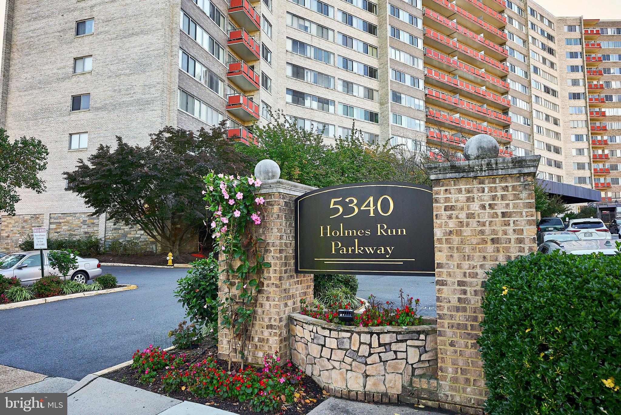 PAVILION ON THE PARK - Residential Lease