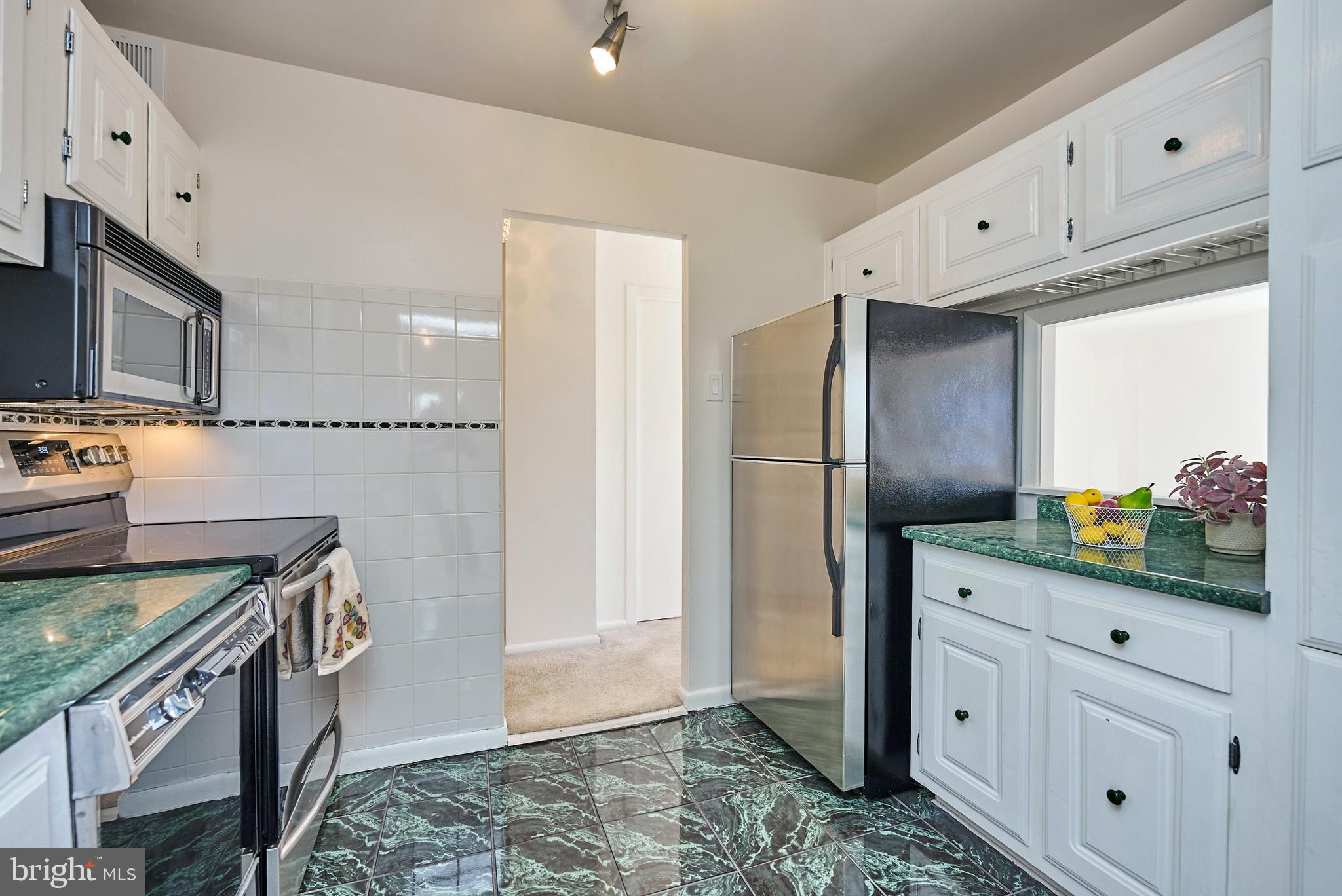 PAVILION ON THE PARK - Residential Lease