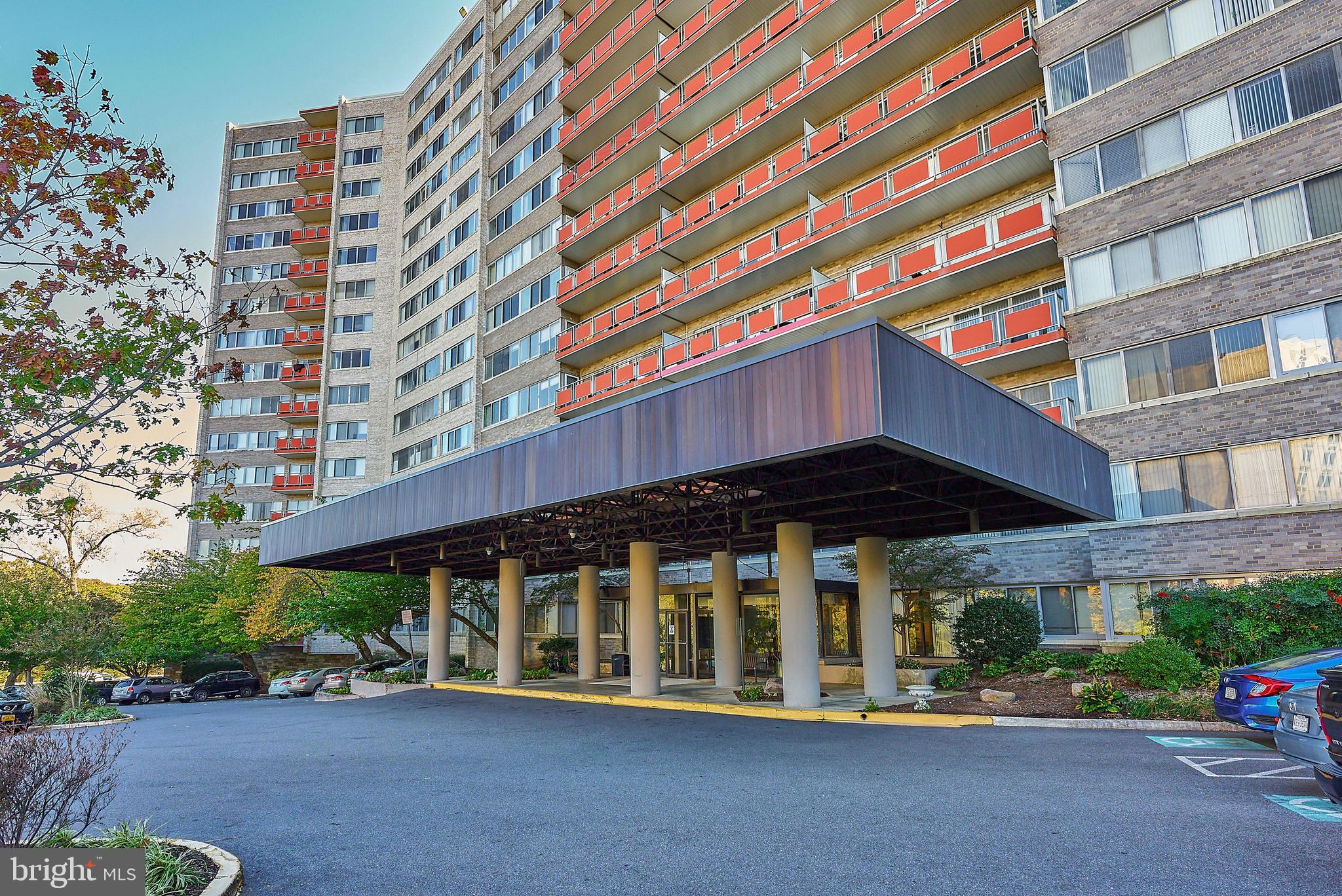 PAVILION ON THE PARK - Residential Lease