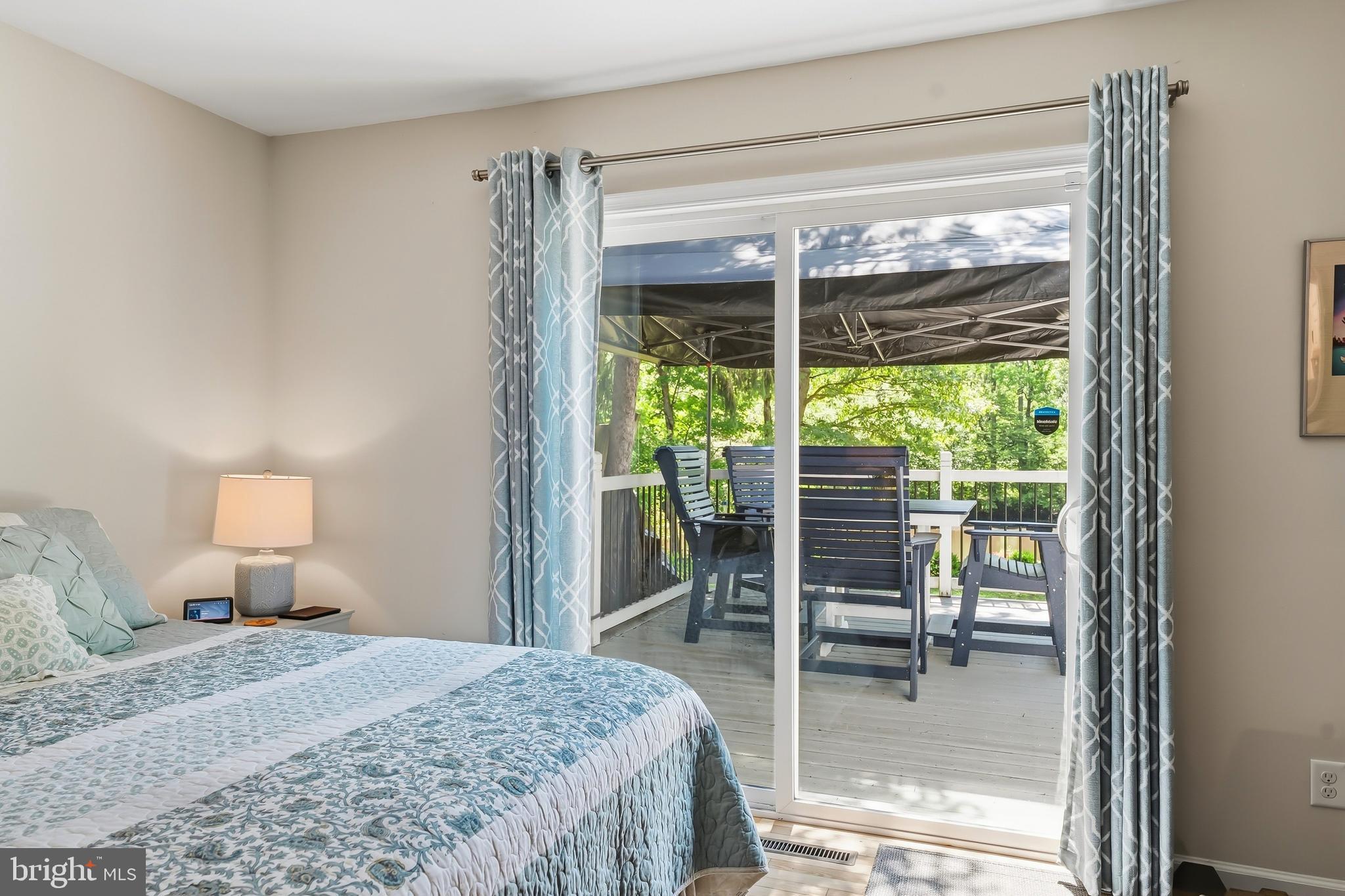 RIVERS EDGE - Residential
