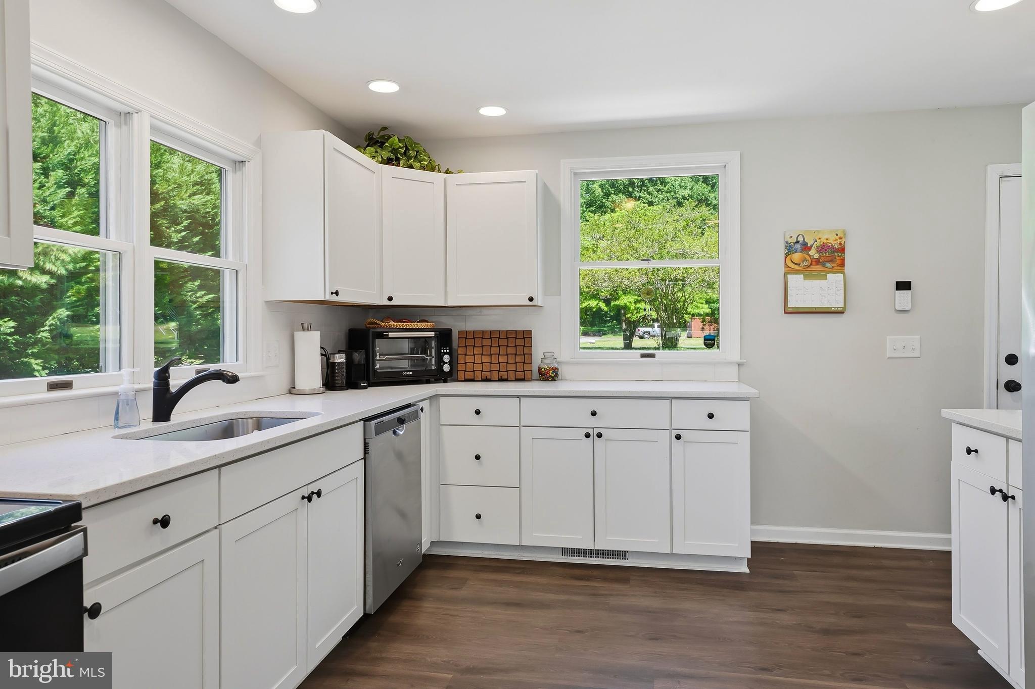 RIVERS EDGE - Residential