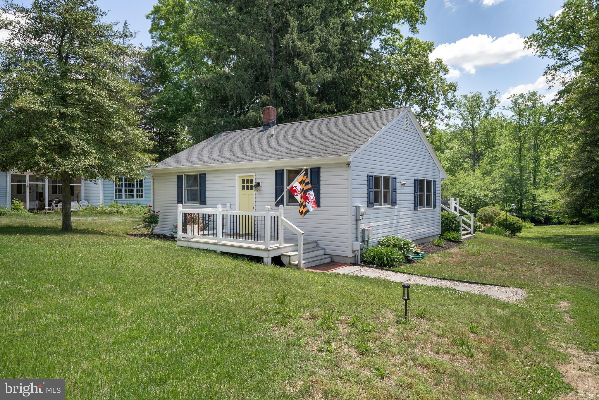 RIVERS EDGE - Residential