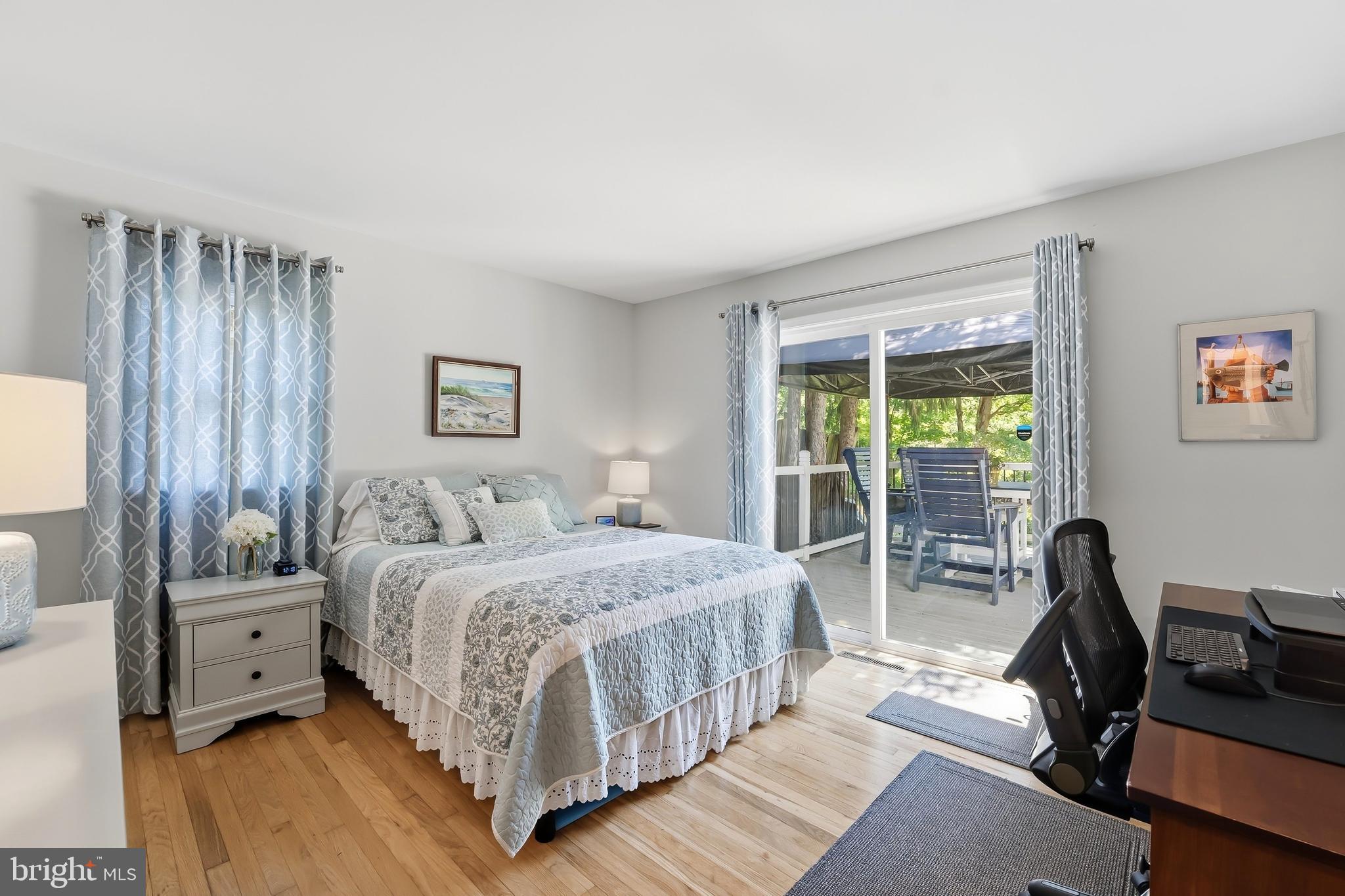 RIVERS EDGE - Residential