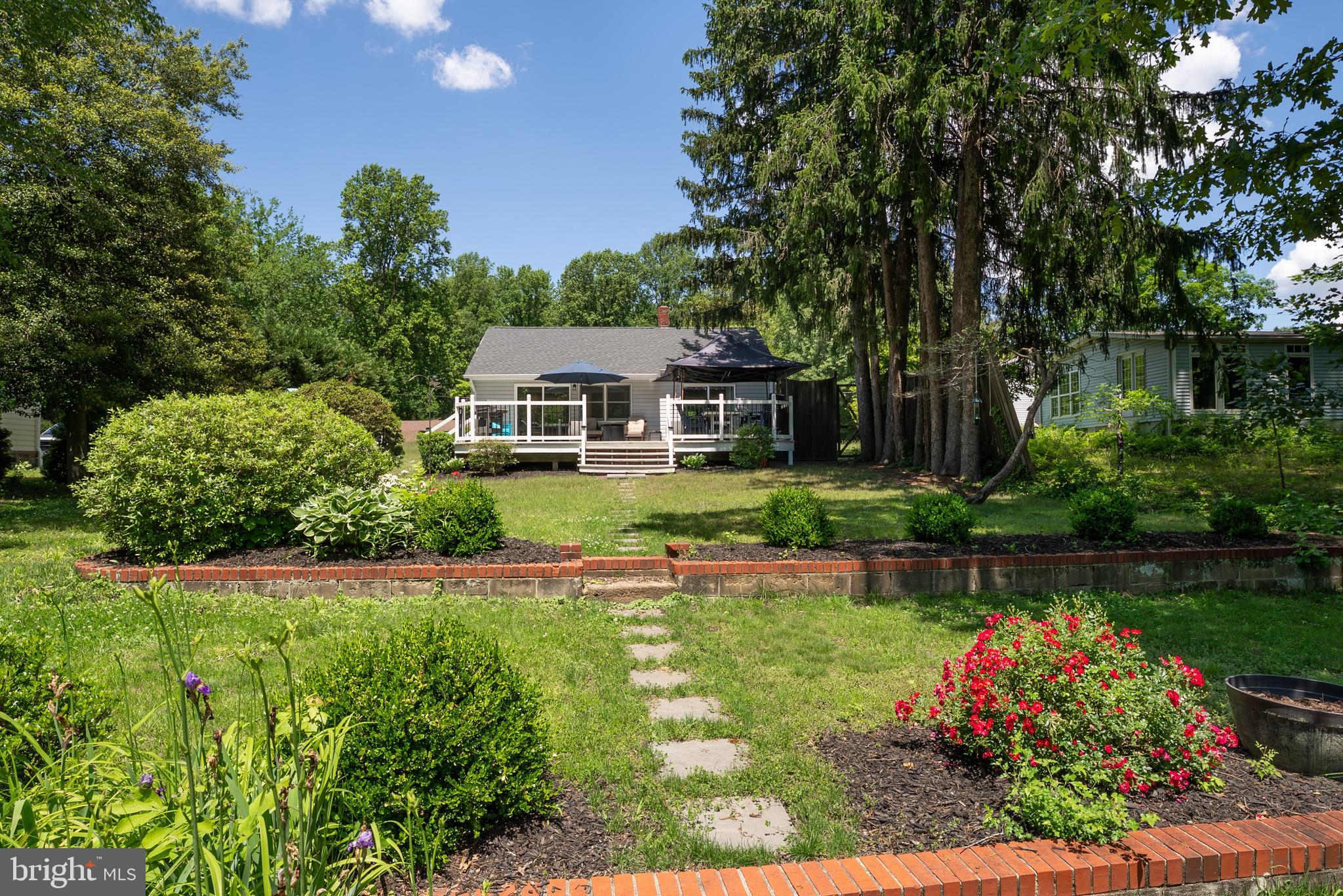 RIVERS EDGE - Residential