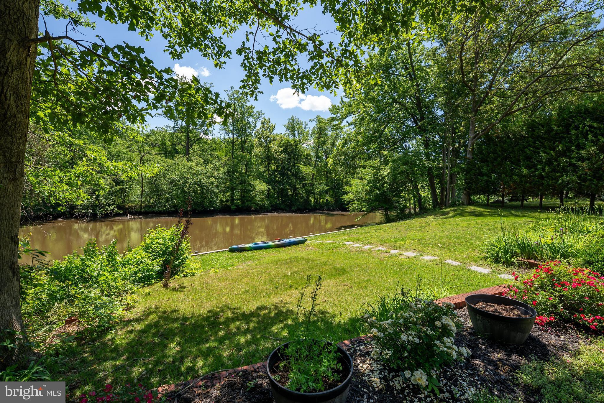 RIVERS EDGE - Residential