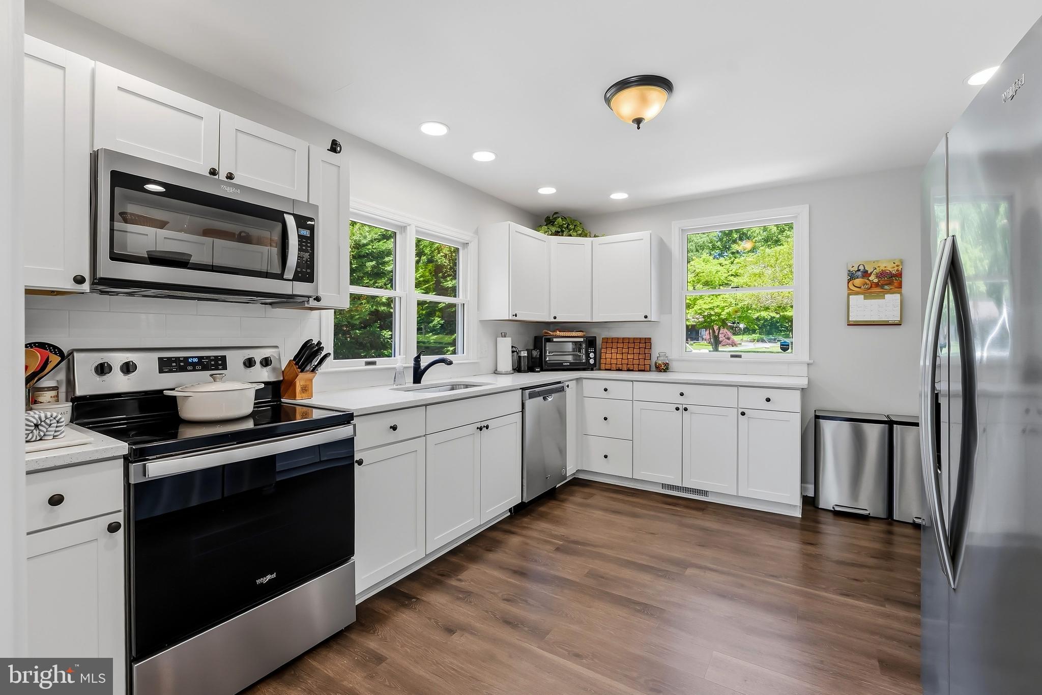 RIVERS EDGE - Residential