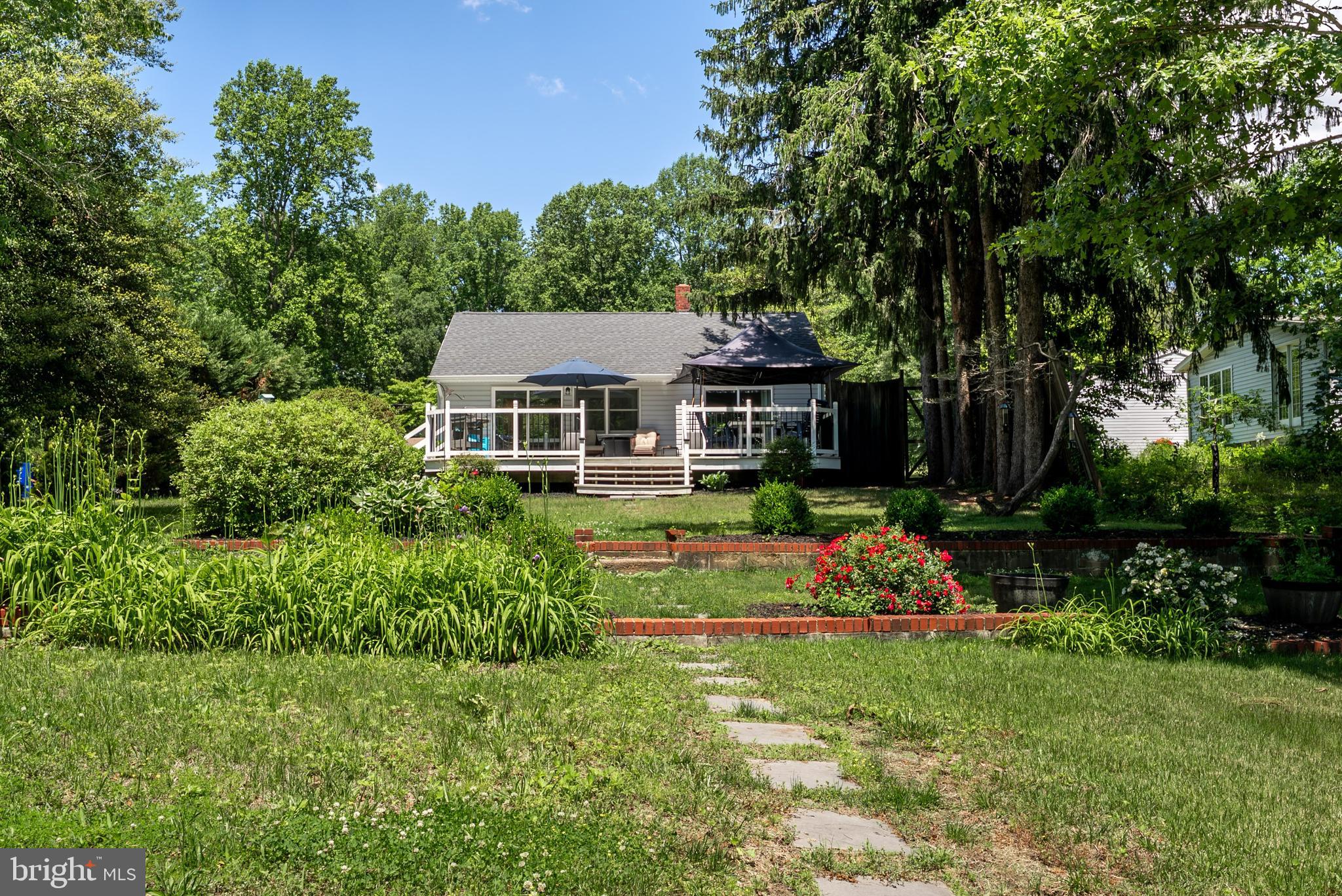 RIVERS EDGE - Residential