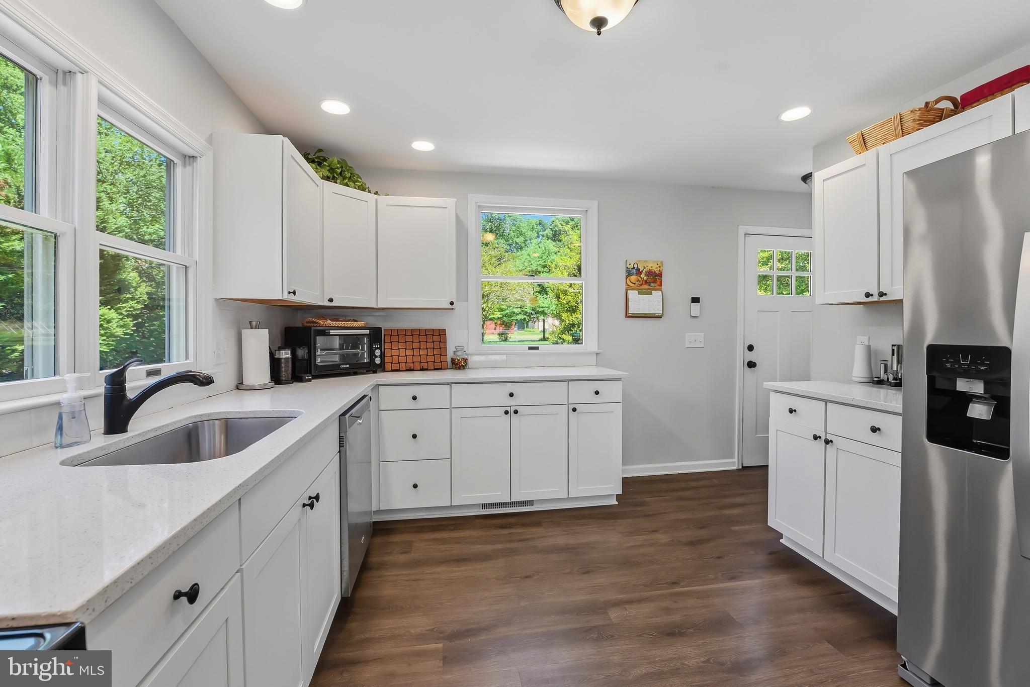 RIVERS EDGE - Residential
