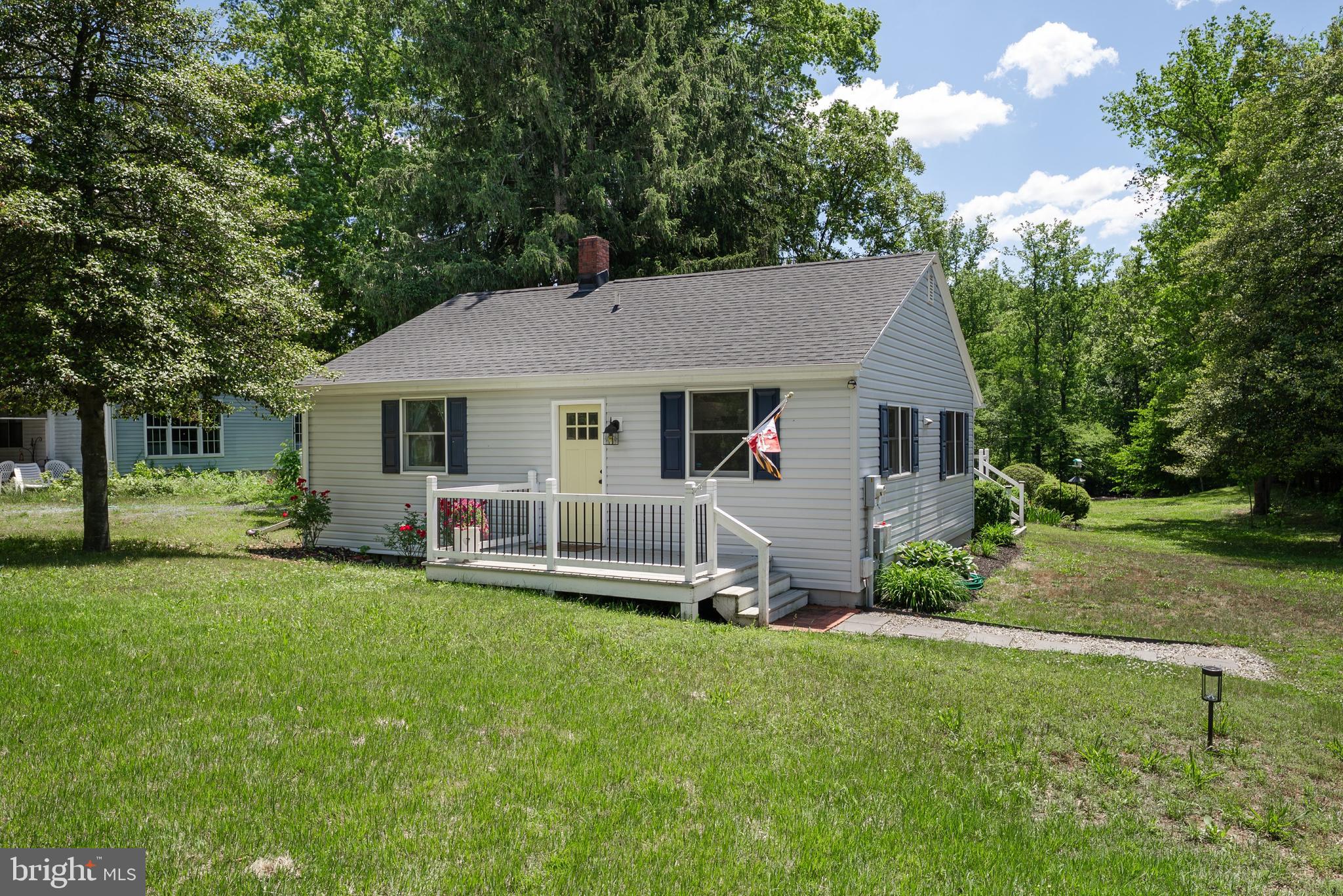 RIVERS EDGE - Residential