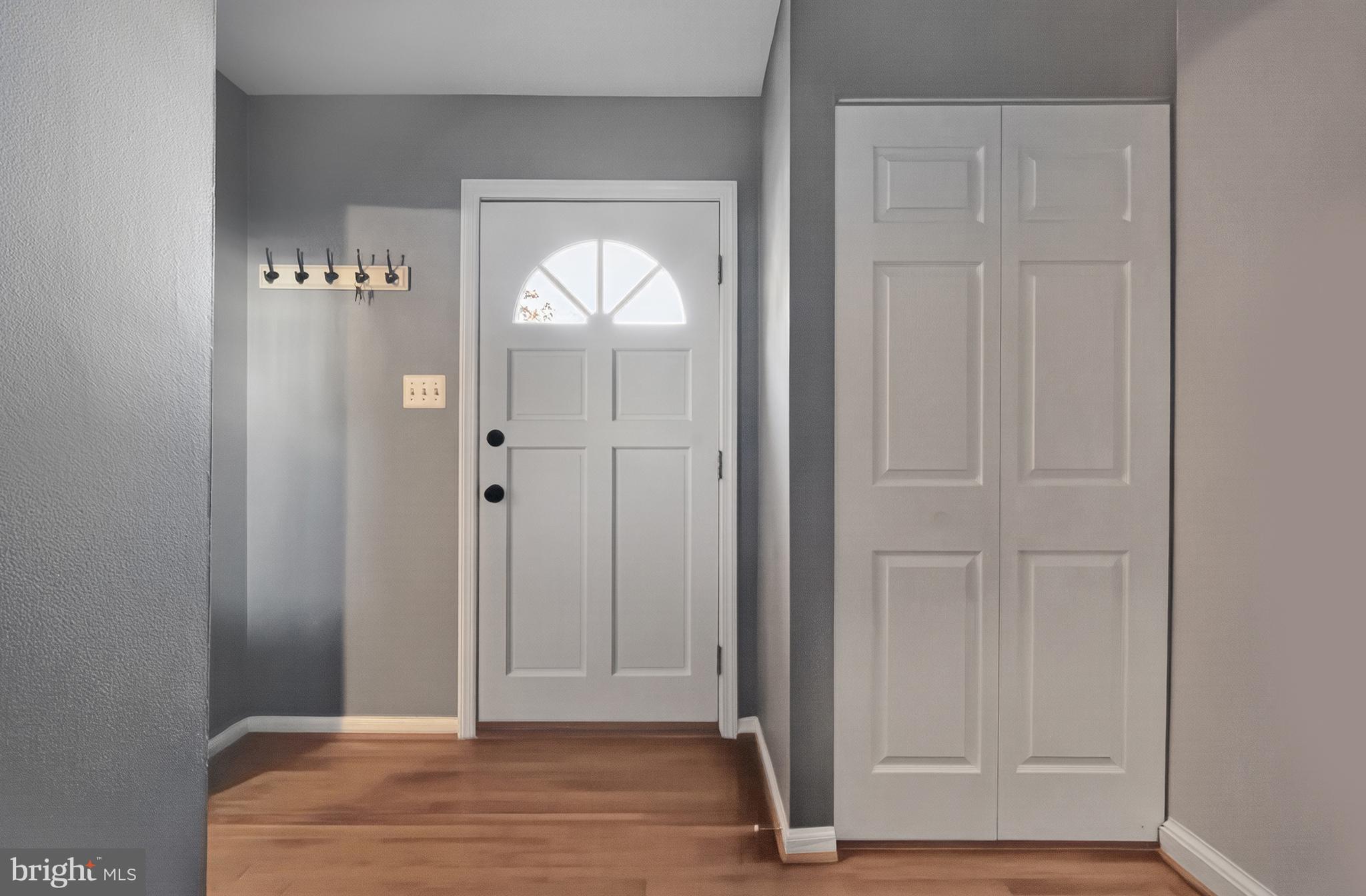 LAKEPOINTE - Residential