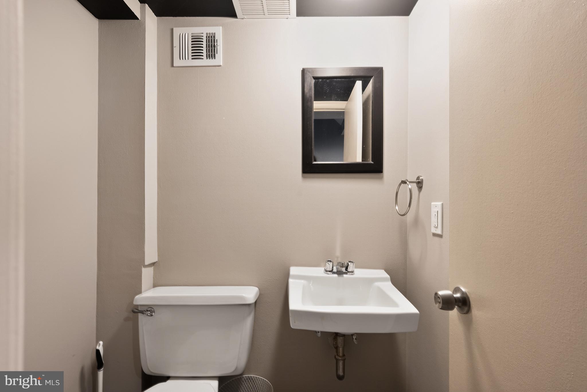 LAKEPOINTE - Residential