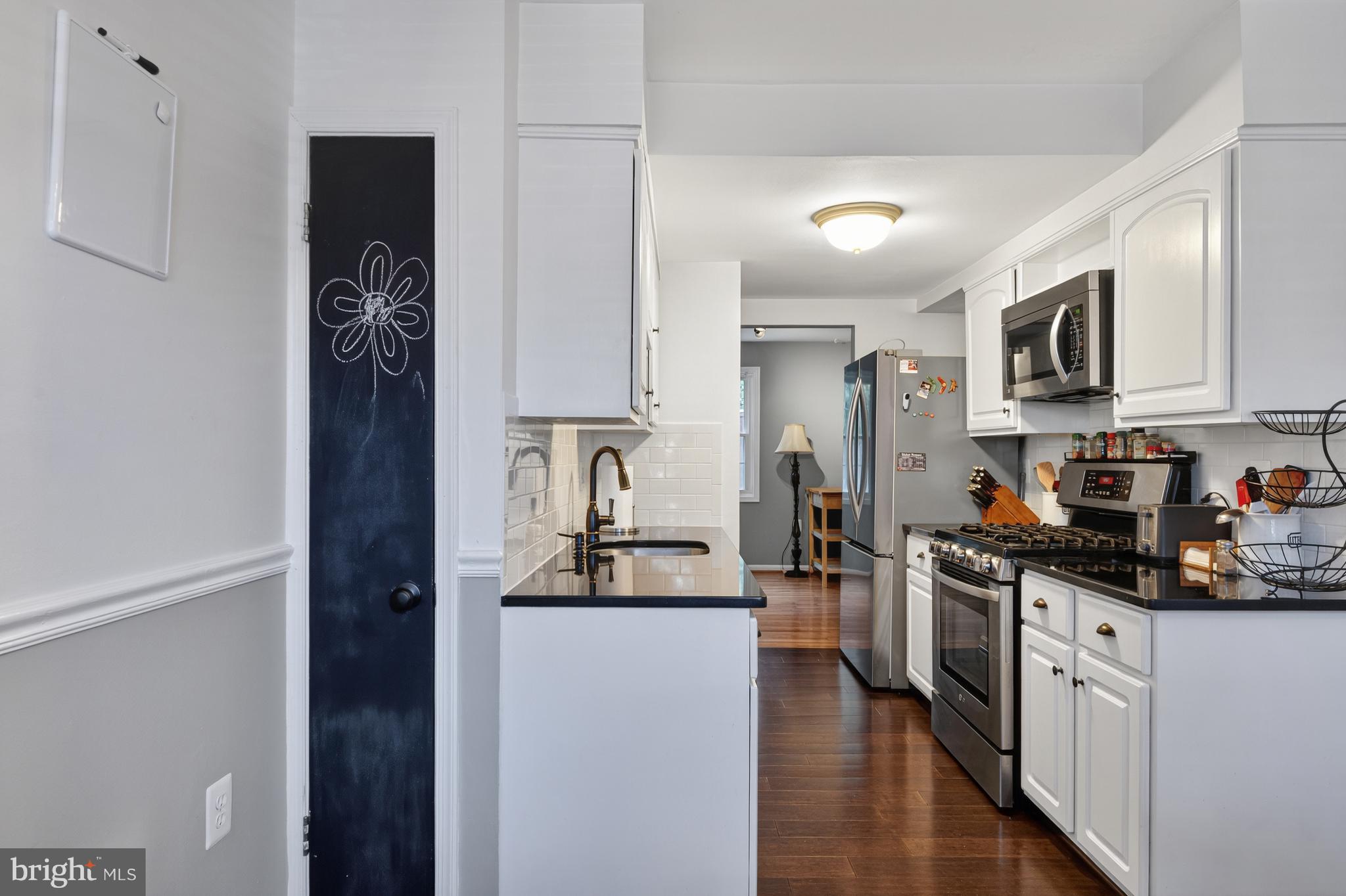 LAKEPOINTE - Residential