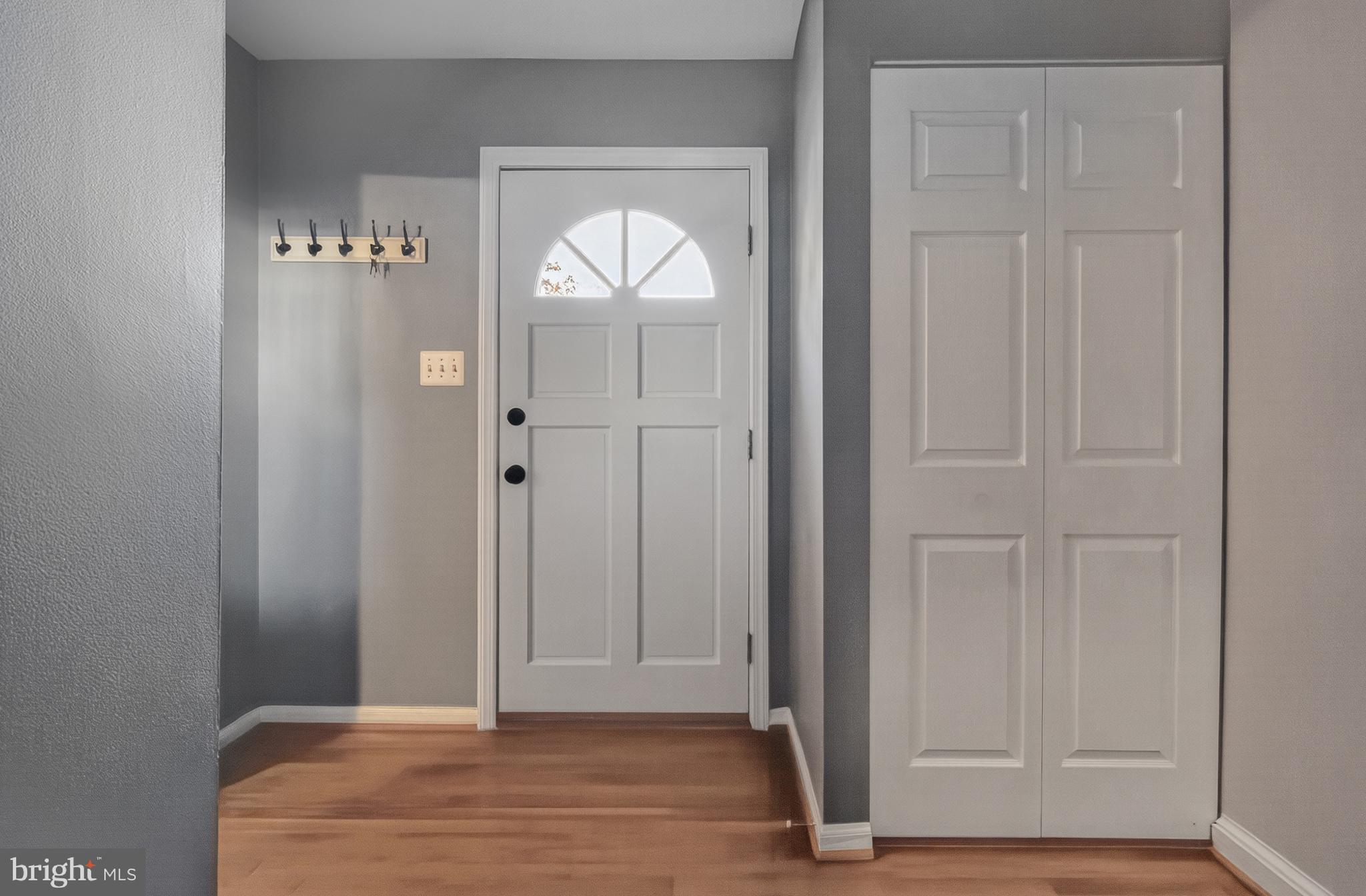 LAKEPOINTE - Residential