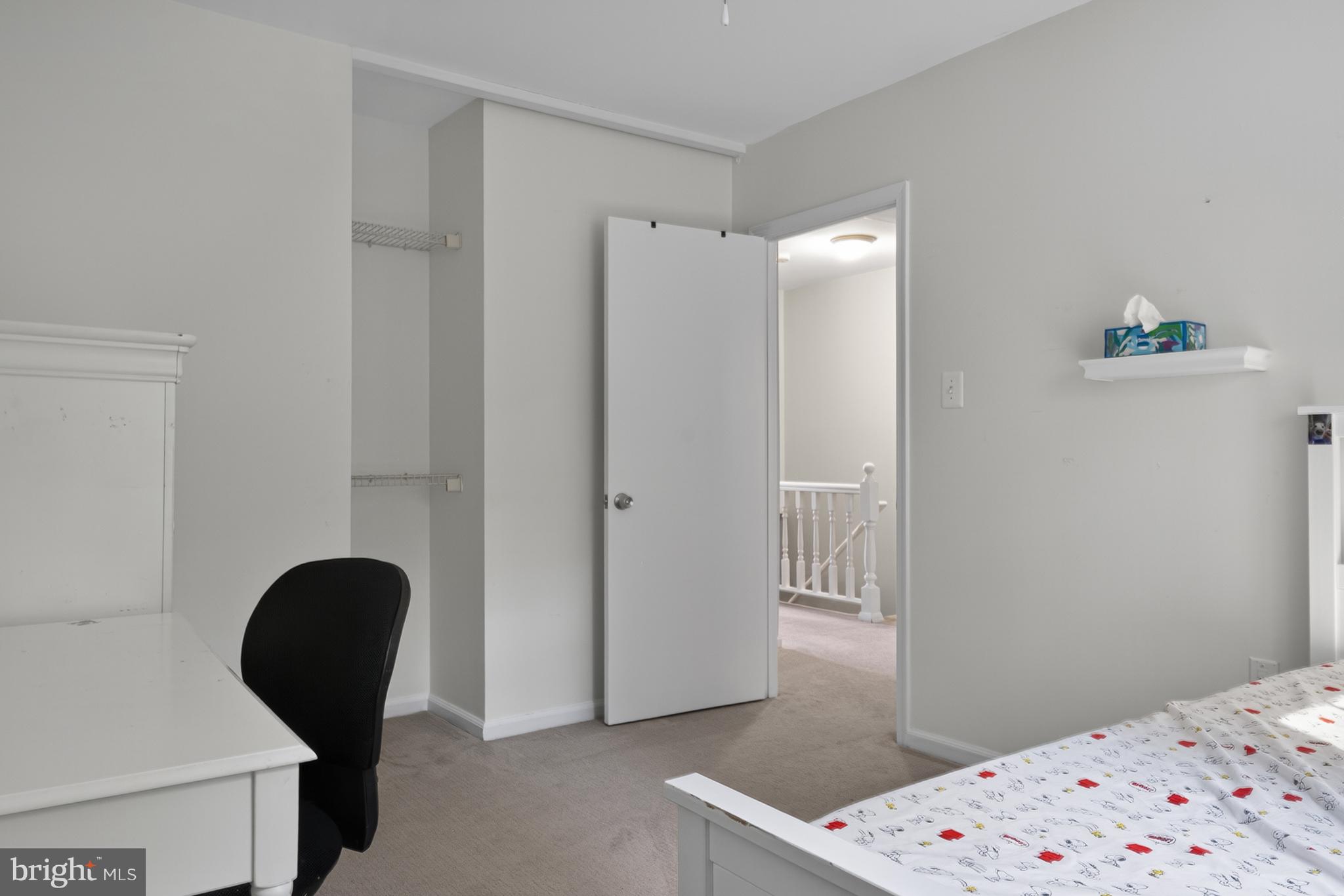 LAKEPOINTE - Residential