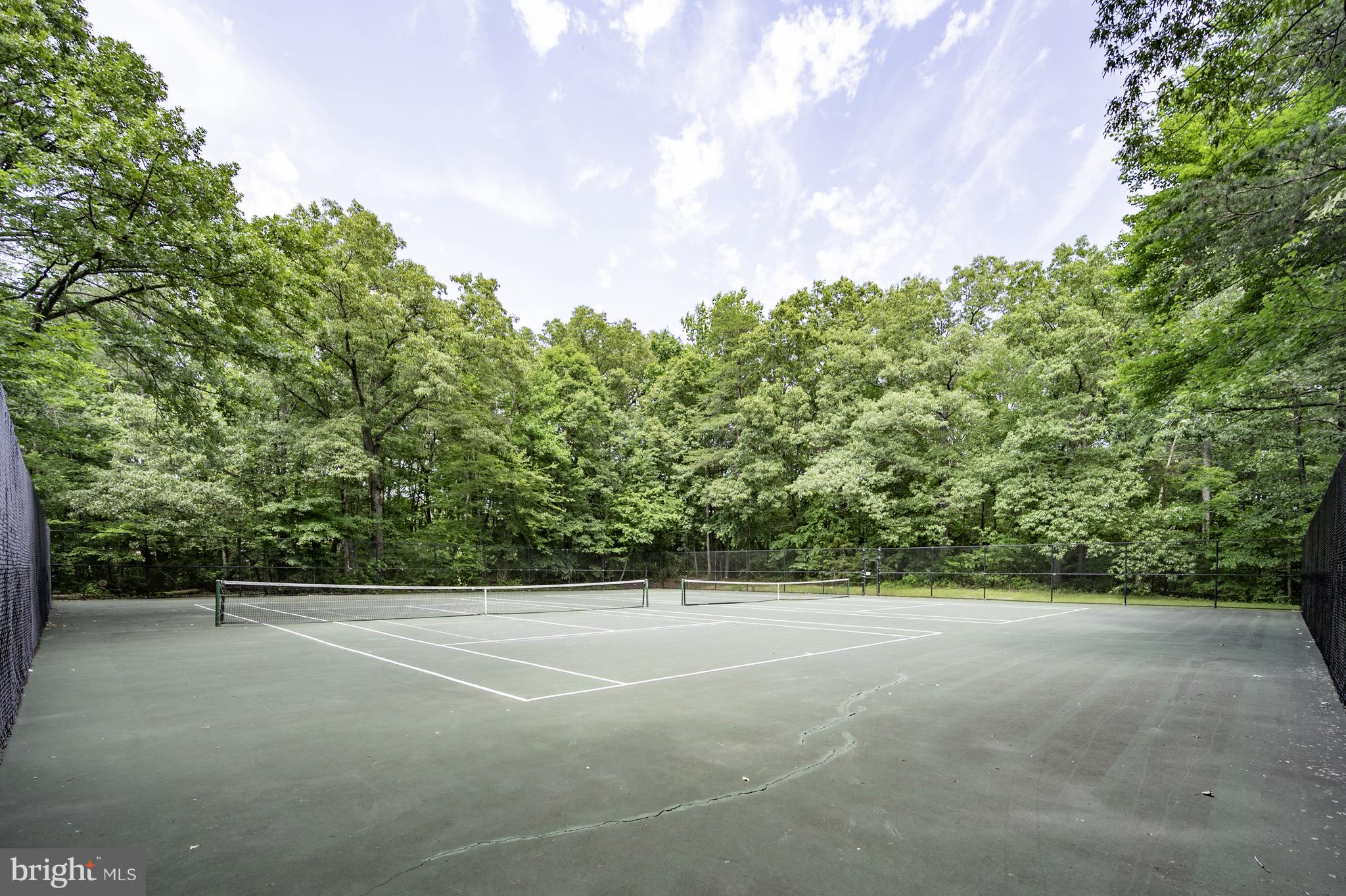 LAKEPOINTE - Residential