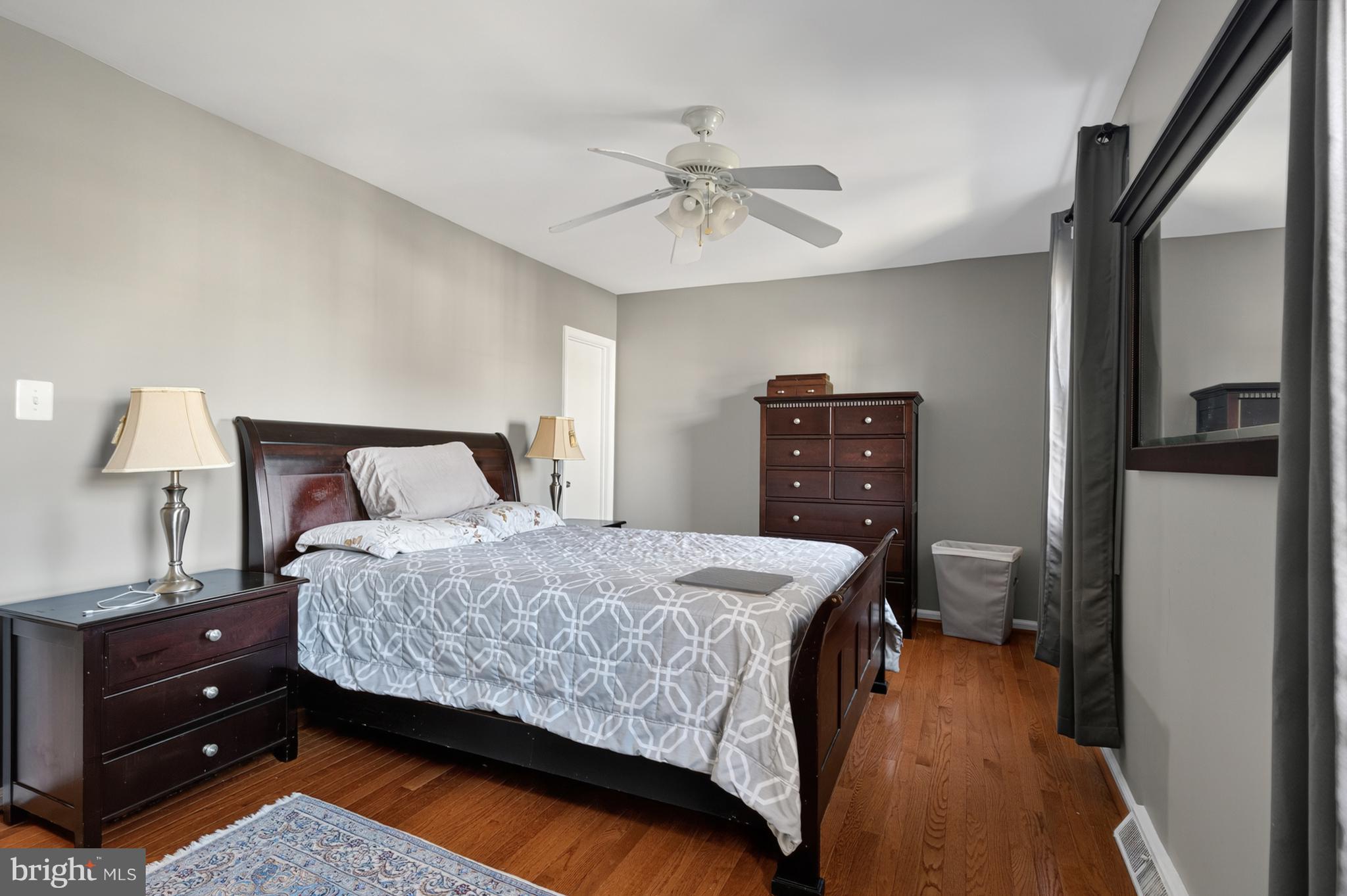 LAKEPOINTE - Residential