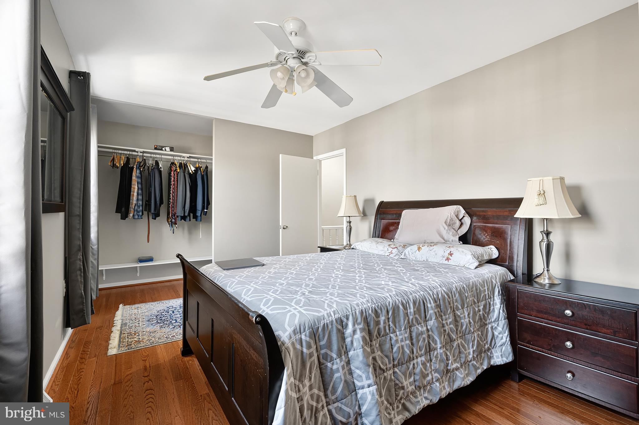 LAKEPOINTE - Residential